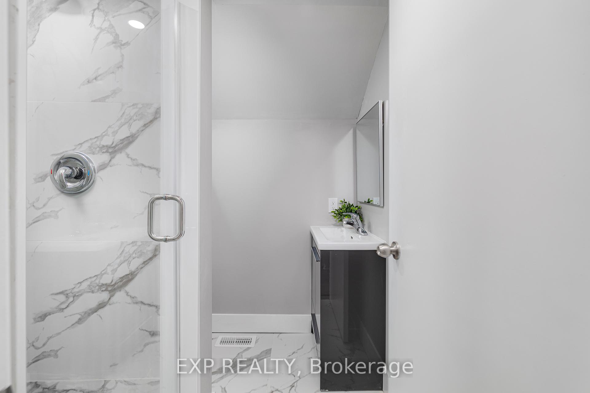 Photo 21 of 125 Cathcart Street, Hamilton, Beasley — HOMEH