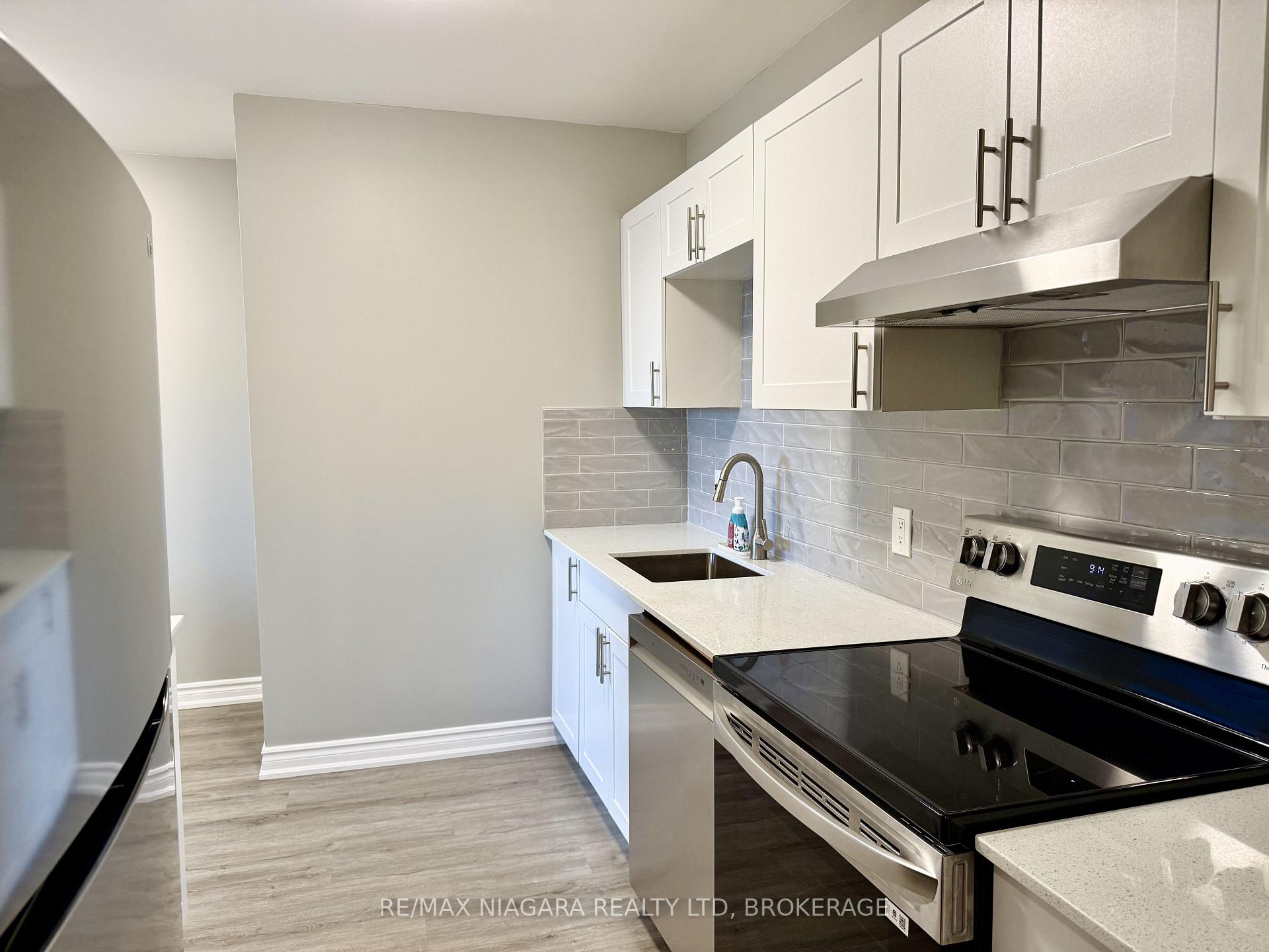 Photo 8 of Unit 203, 6837 Thorold Stone Road, Niagara Falls, Stamford — HOMEH
