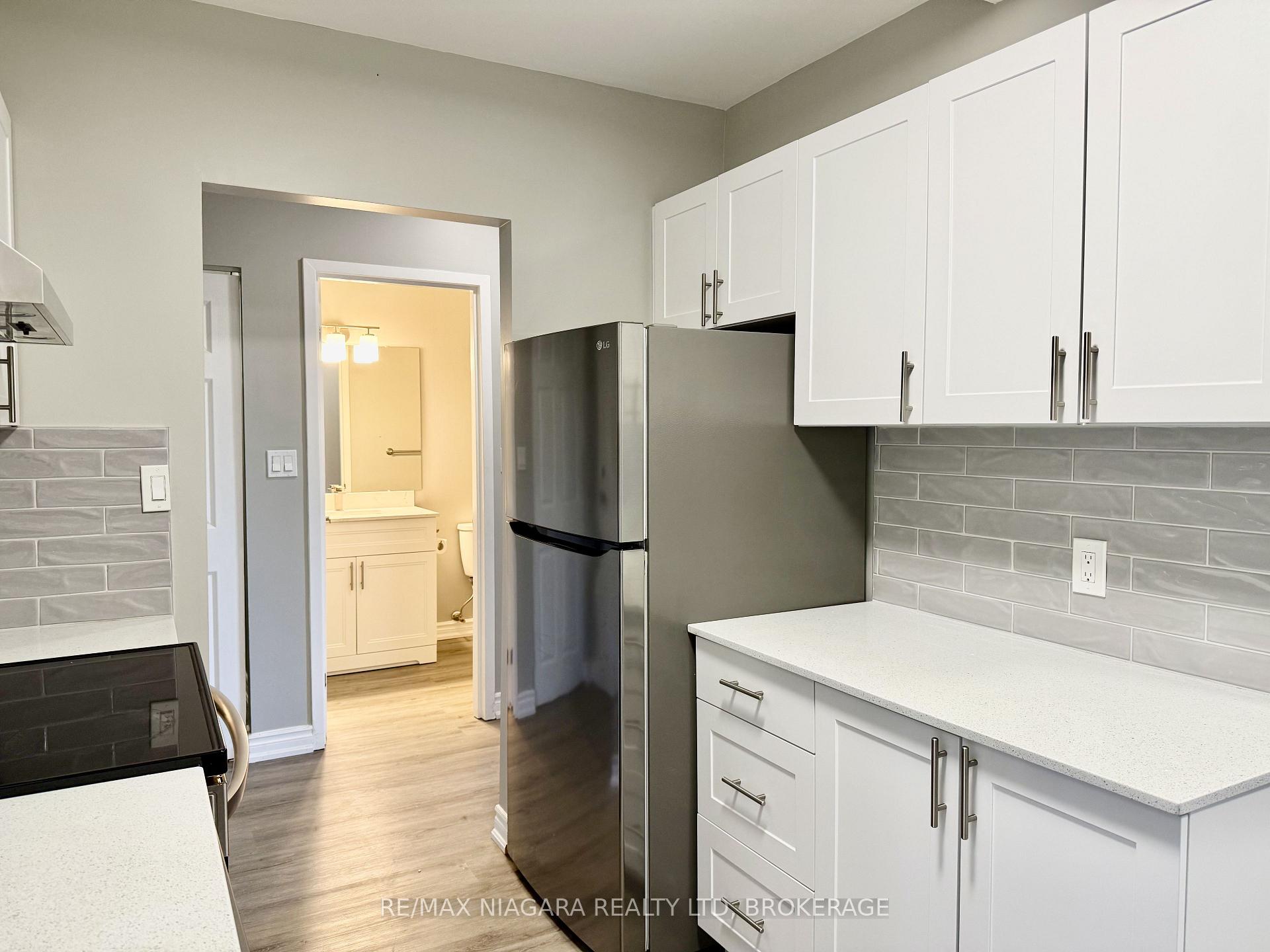Photo 10 of Unit 203, 6837 Thorold Stone Road, Niagara Falls, Stamford — HOMEH