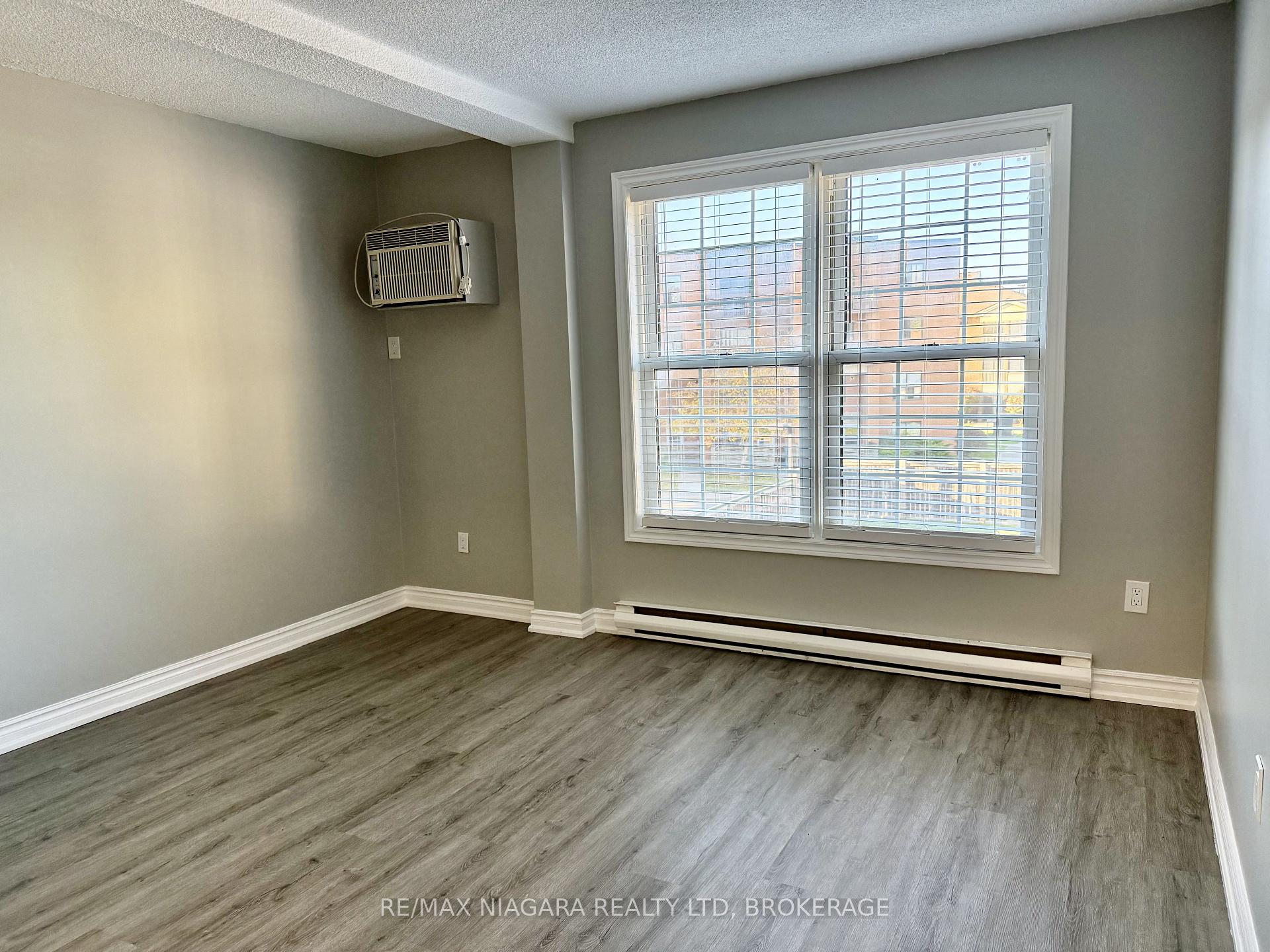 Photo 15 of Unit 203, 6837 Thorold Stone Road, Niagara Falls, Stamford — HOMEH