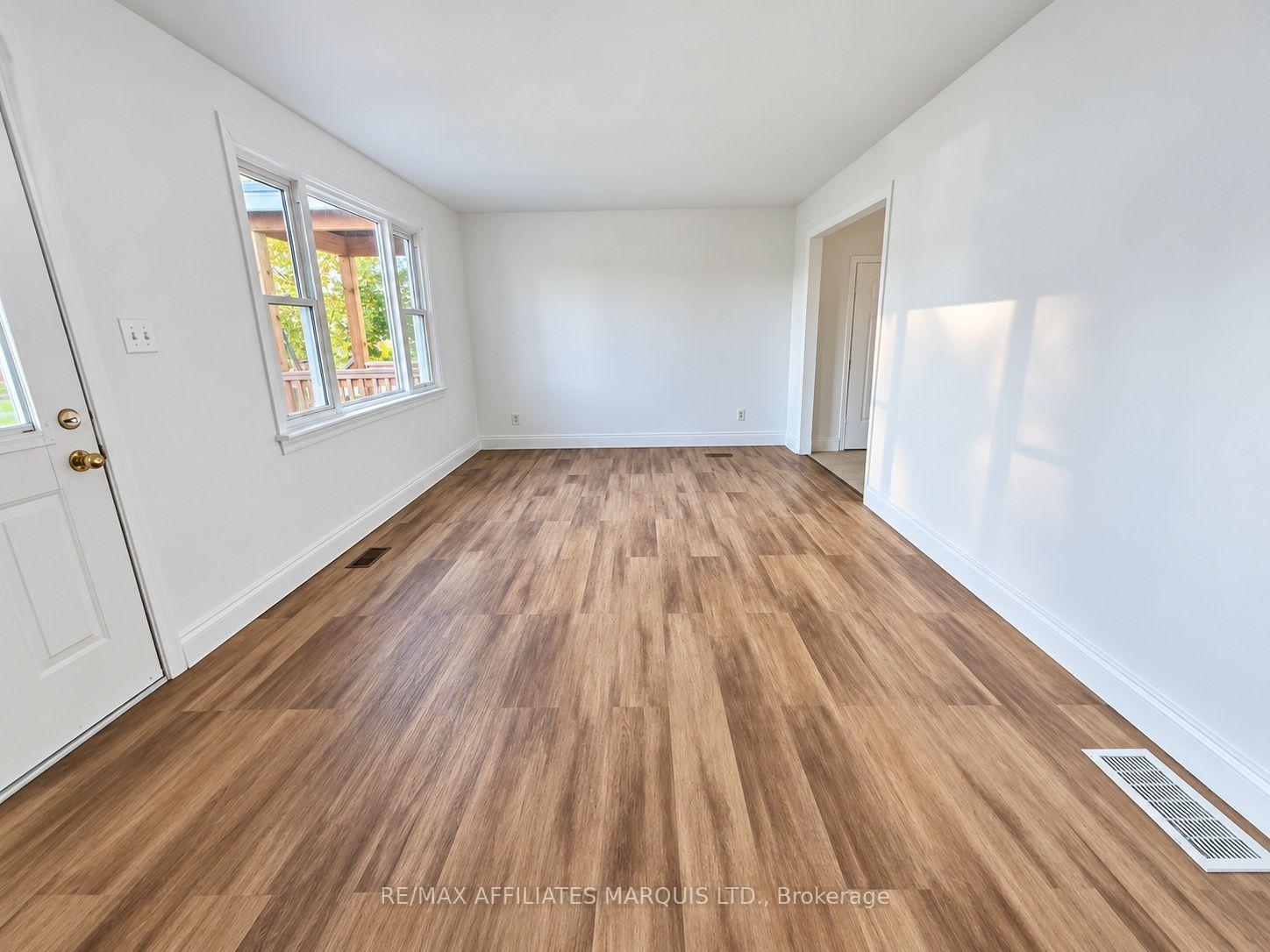 Photo 6 of 1325 Reneal Street, Cornwall, Cornwall — HOMEH