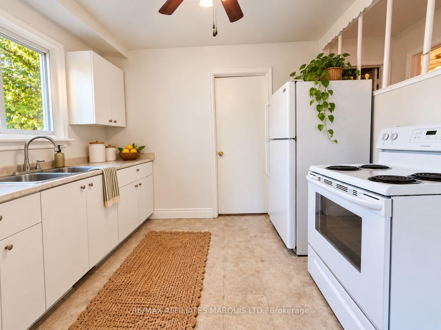 Photo 11 of 1325 Reneal Street, Cornwall, Cornwall — HOMEH