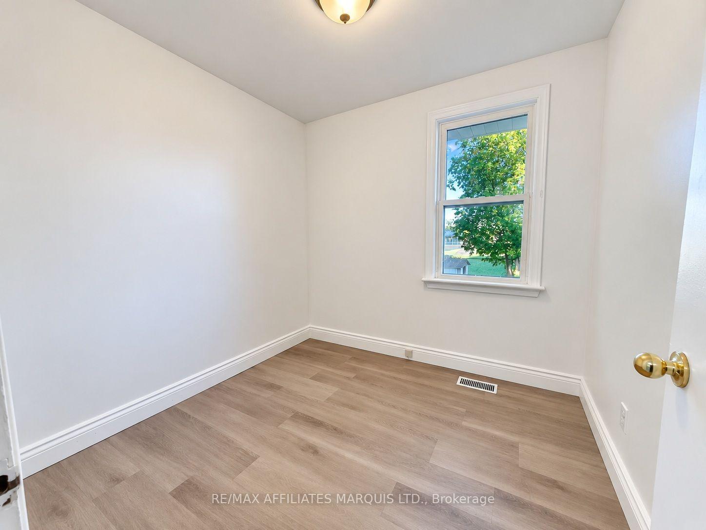 Photo 14 of 1325 Reneal Street, Cornwall, Cornwall — HOMEH