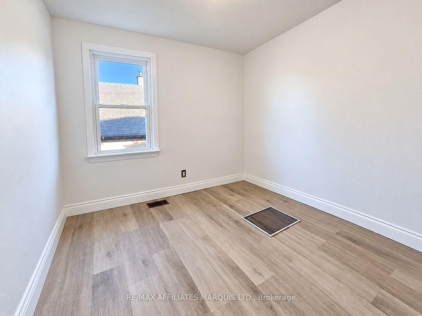 Photo 16 of 1325 Reneal Street, Cornwall, Cornwall — HOMEH