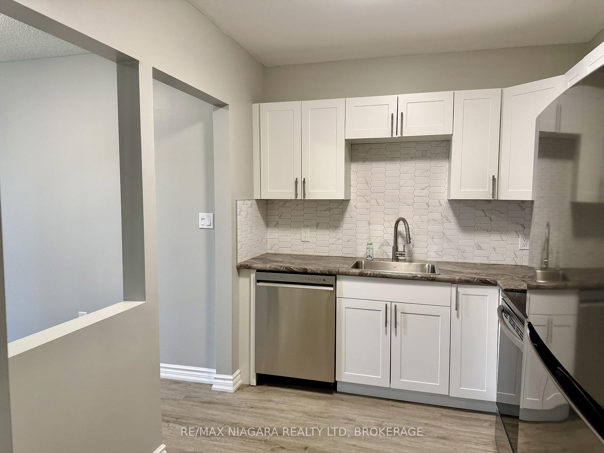 Photo 8 of Unit 202, 6837 Thorold Stone Road, Niagara Falls, Stamford — HOMEH
