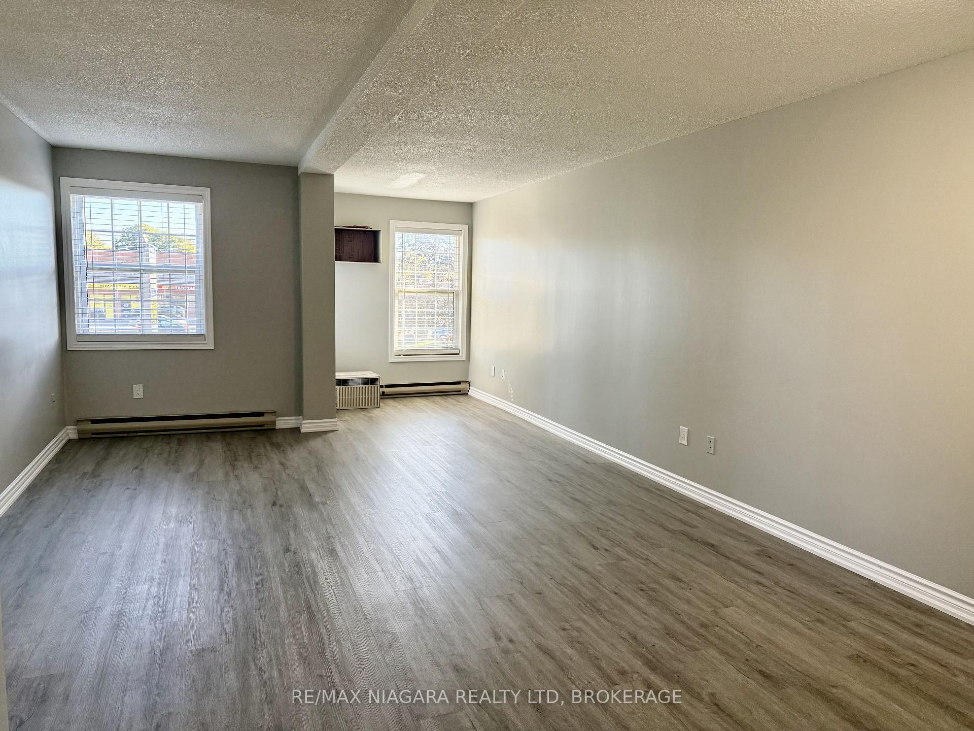 Photo 10 of Unit 202, 6837 Thorold Stone Road, Niagara Falls, Stamford — HOMEH