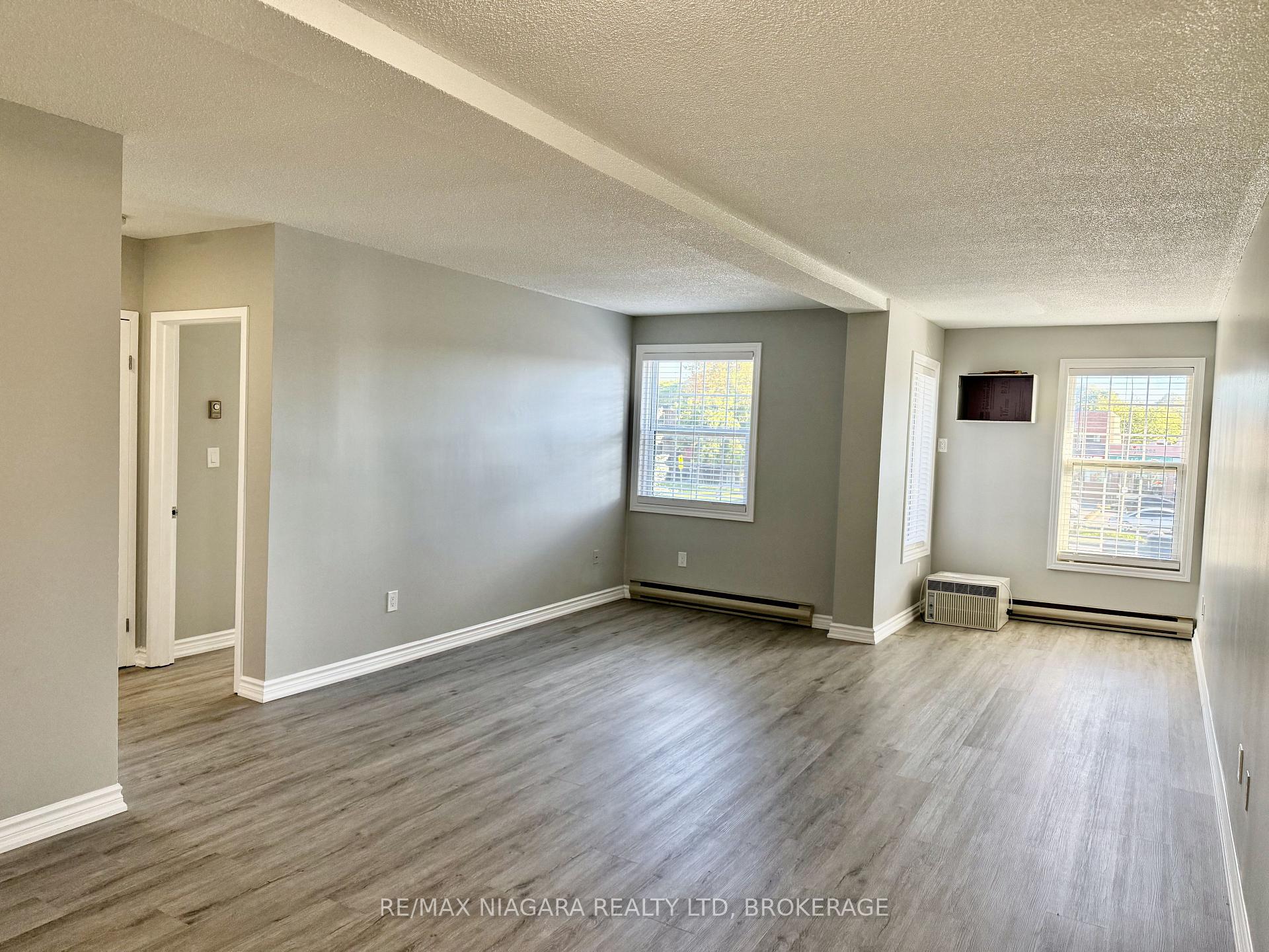 Photo 11 of Unit 202, 6837 Thorold Stone Road, Niagara Falls, Stamford — HOMEH