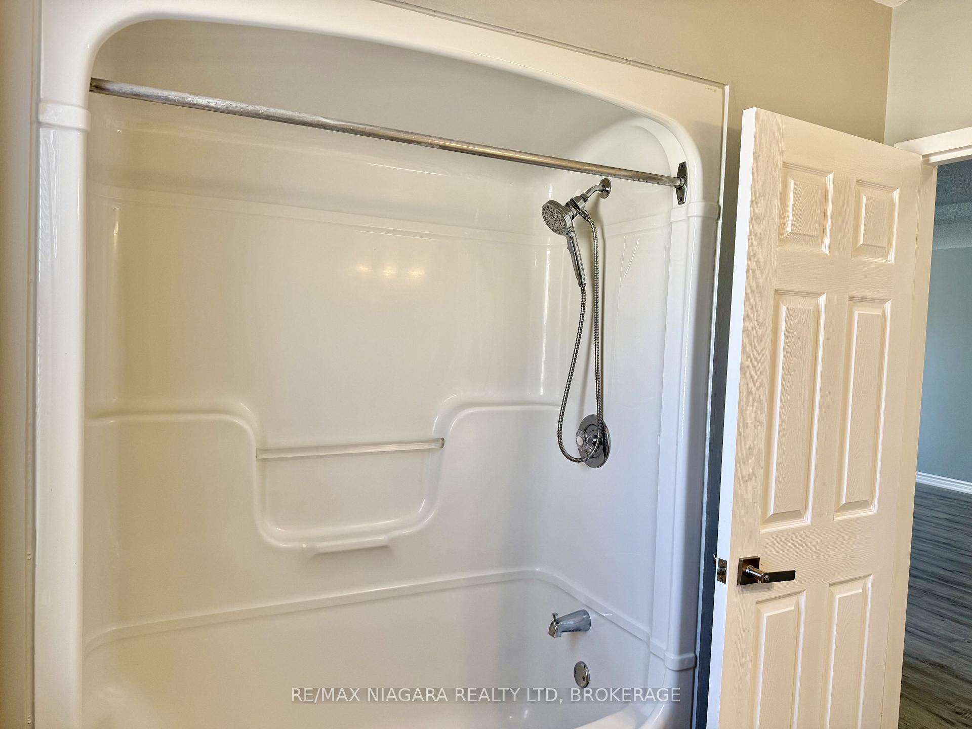 Photo 22 of Unit 202, 6837 Thorold Stone Road, Niagara Falls, Stamford — HOMEH