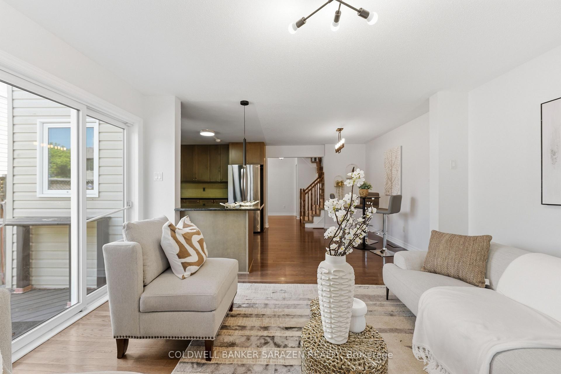 Photo 10 of 342 Riversedge Crescent, Ottawa, Riverside South/Gloucester Glen — HOMEH