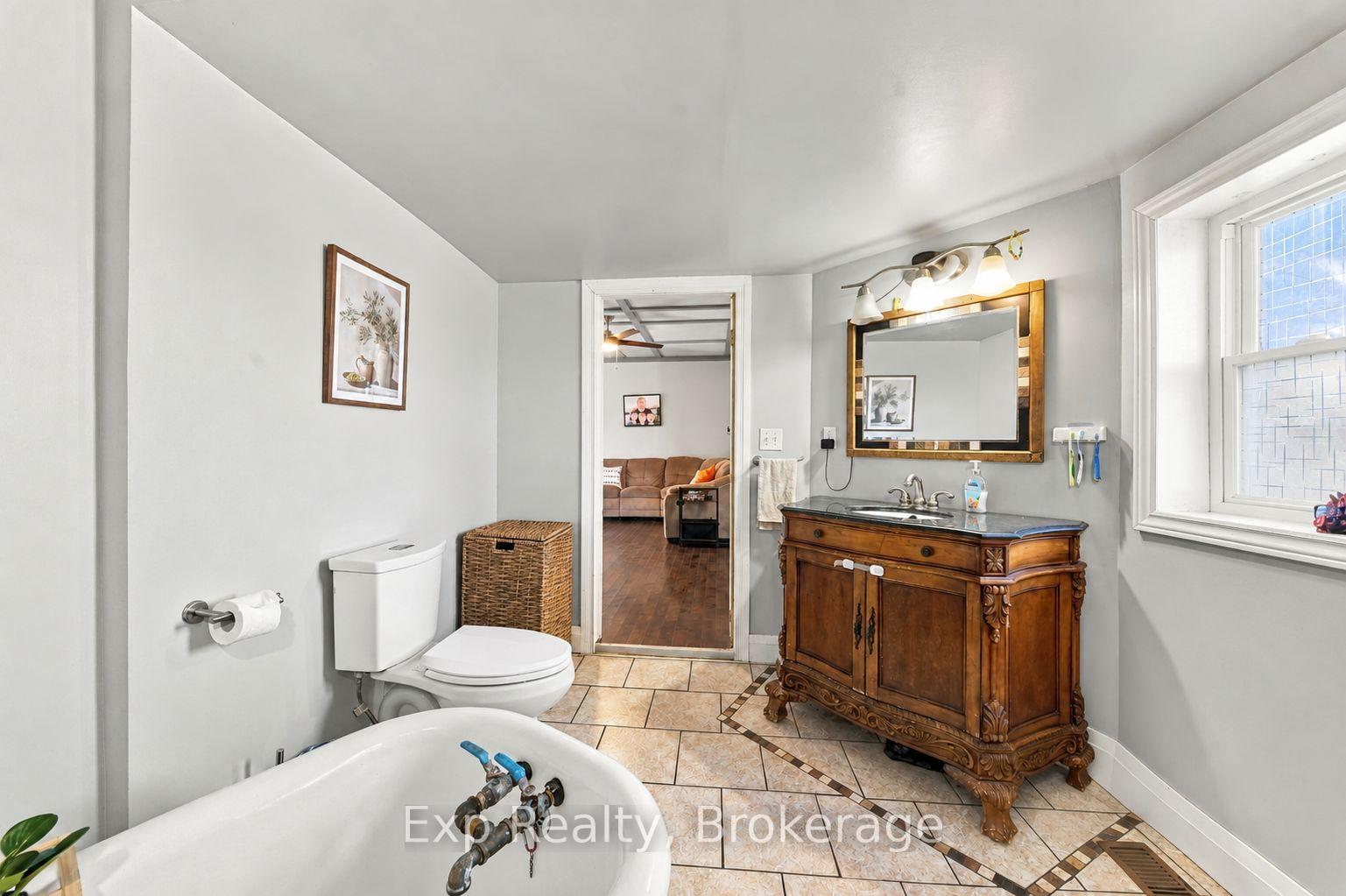 Photo 15 of 778 Shannonville Road, Tyendinaga, Tyendinaga Township — HOMEH