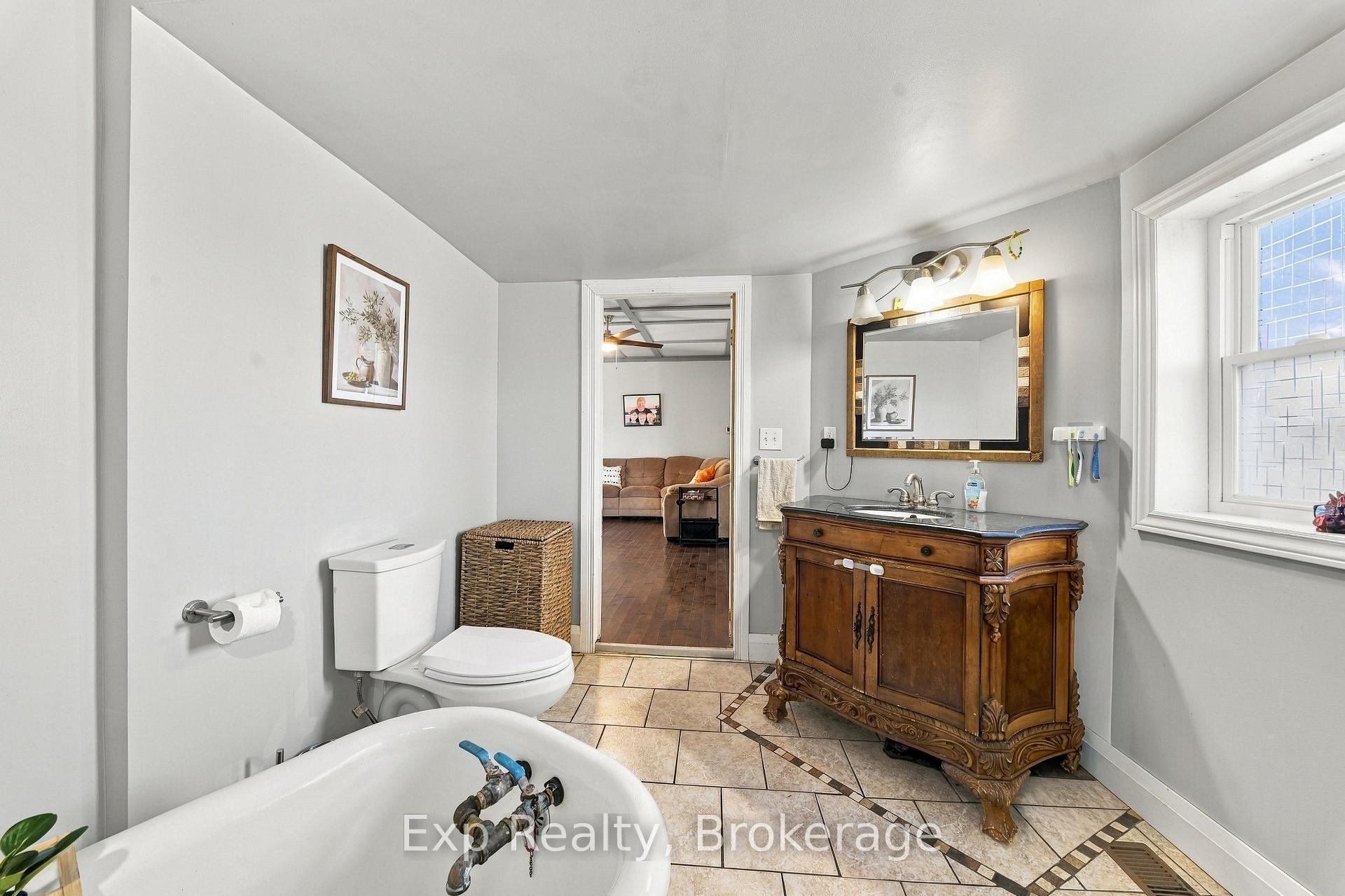Photo 16 of 778 Shannonville Road, Tyendinaga, Tyendinaga Township — HOMEH