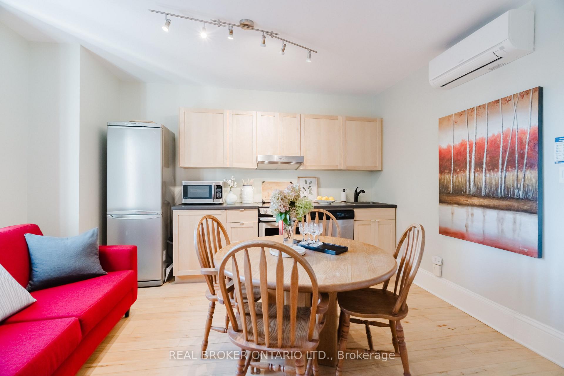 Photo 13 of 33 Argyle Avenue, Ottawa, Ottawa Centre/Golden Triangle — HOMEH
