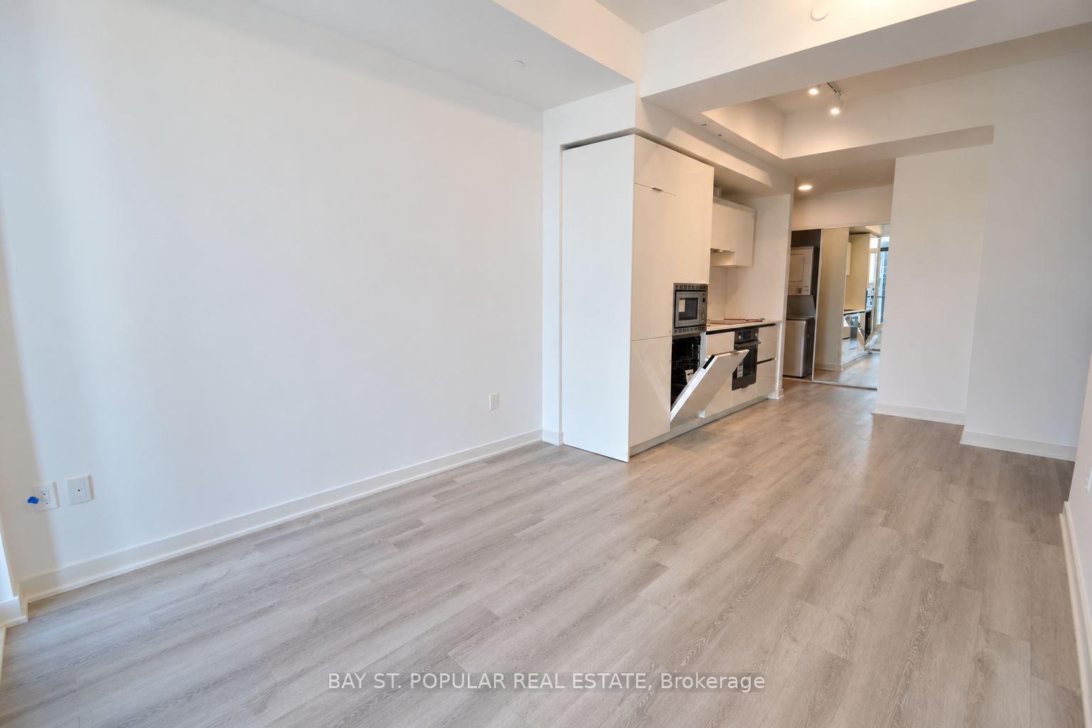 Photo 3 of Unit 2101, 238 Simcoe Street, Toronto, Kensington-Chinatown — HOMEH