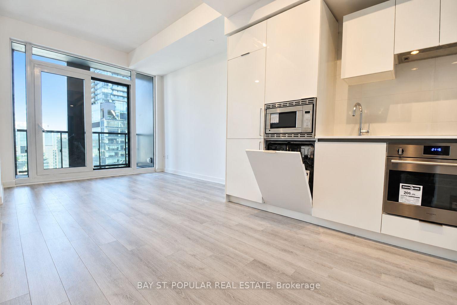 Photo 2 of Unit 2101, 238 Simcoe Street, Toronto, Kensington-Chinatown — HOMEH