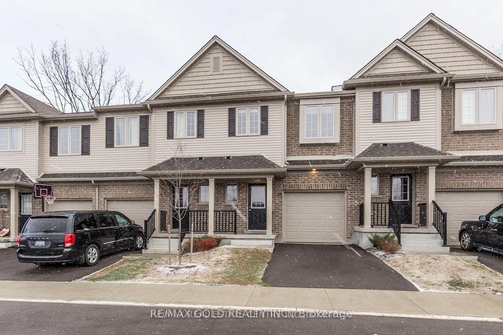 Photo of Unit 35, 50 Pinnacle Drive