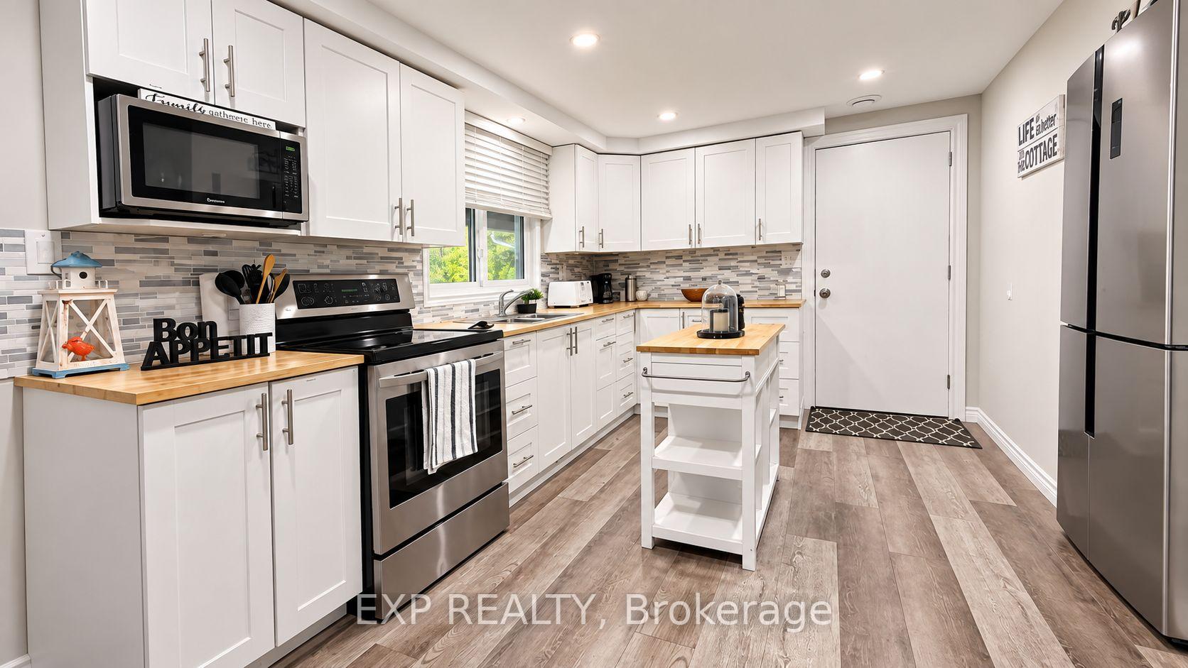 Photo 4 of 9 Charlotte Crescent, Kawartha Lakes, Emily — HOMEH
