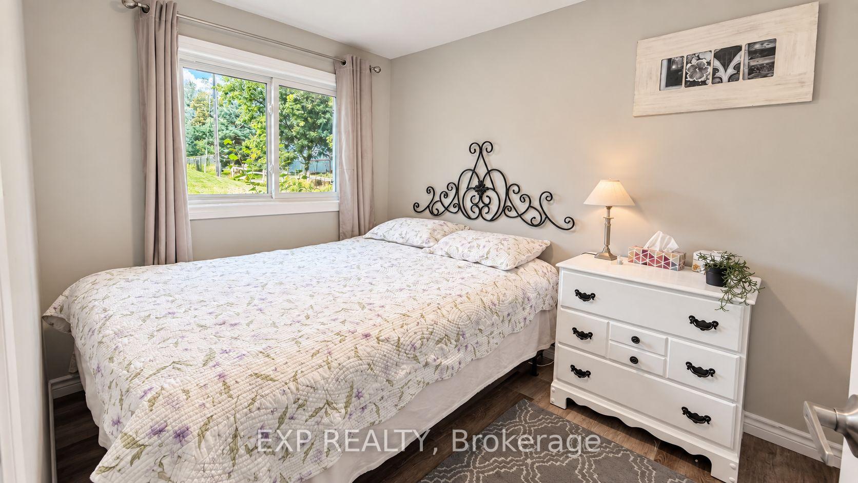 Photo 12 of 9 Charlotte Crescent, Kawartha Lakes, Emily — HOMEH