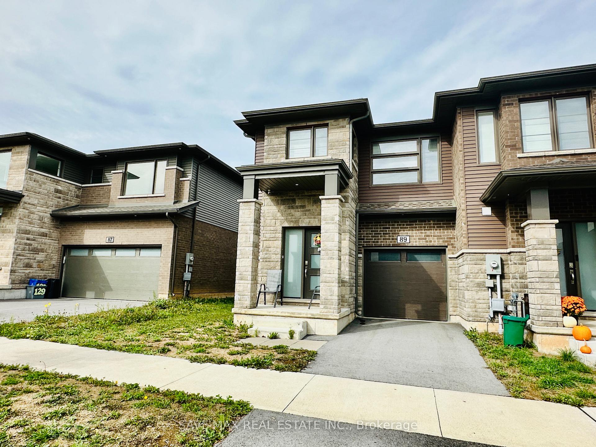 Photo 2 of 89 Acacia Road, Pelham, Fonthill — HOMEH