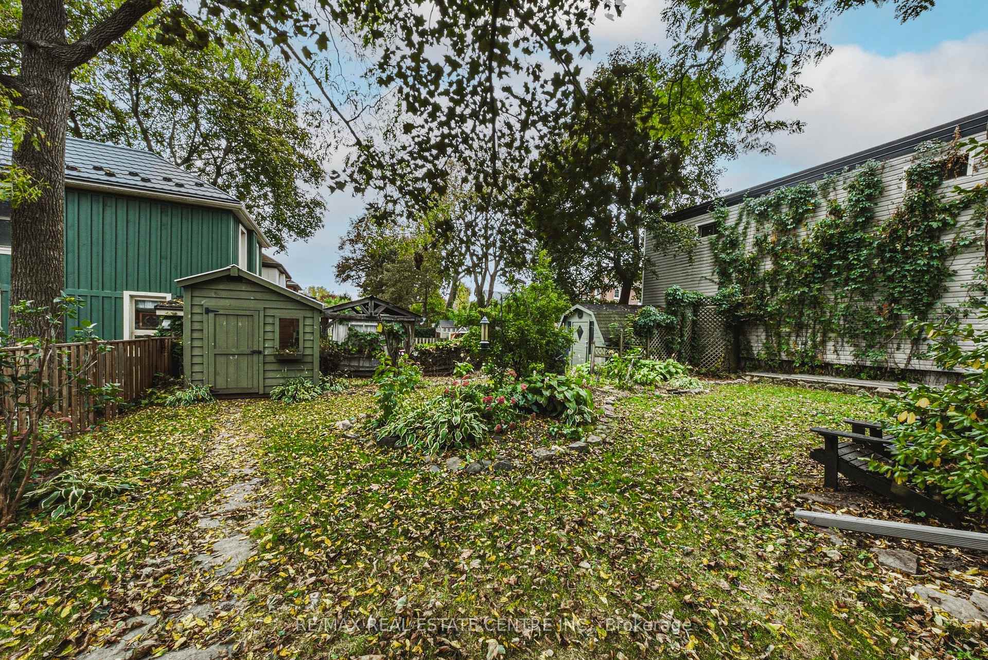 Photo 36 of 75 Pollock Avenue, Cambridge, East Galt — HOMEH
