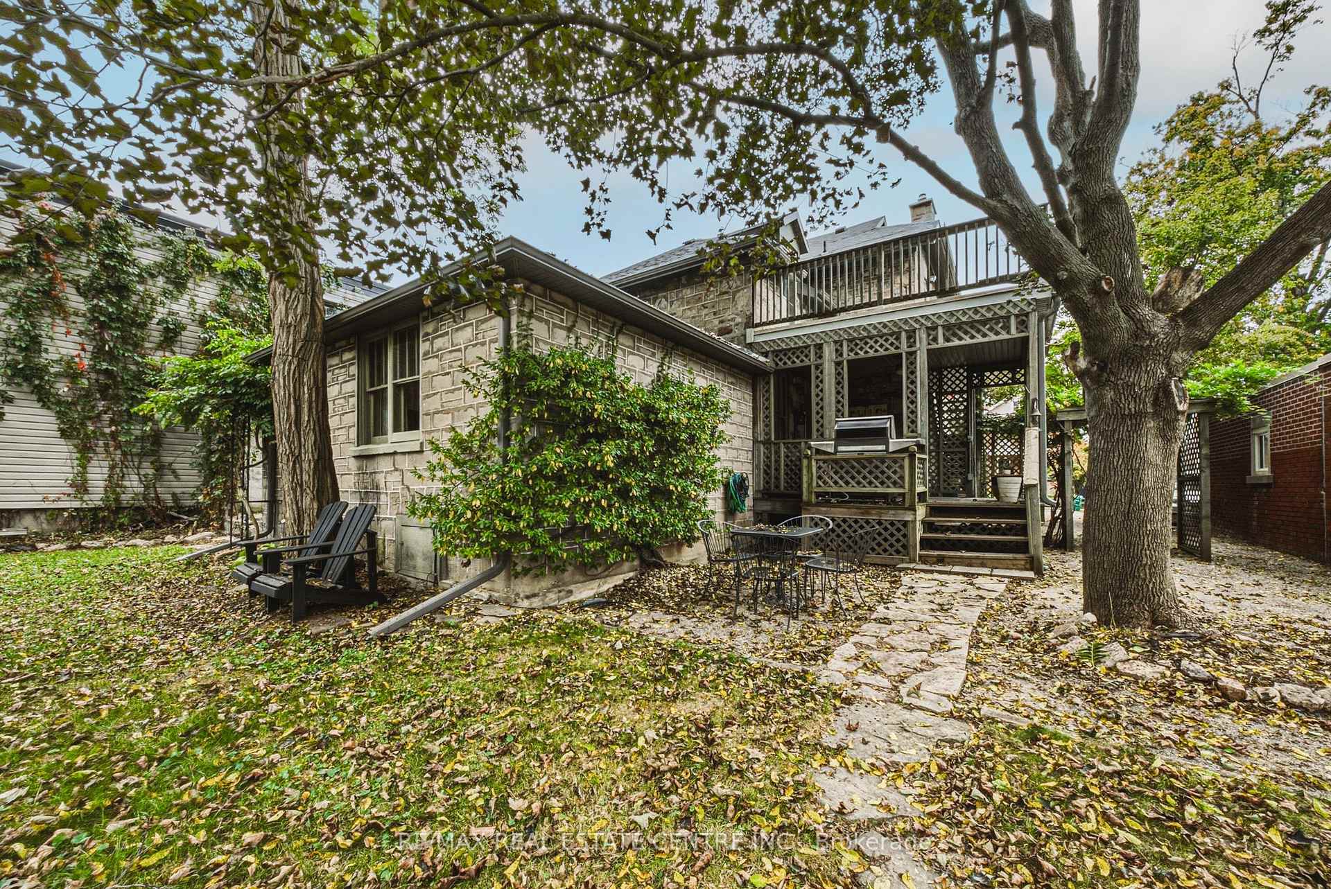 Photo 38 of 75 Pollock Avenue, Cambridge, East Galt — HOMEH