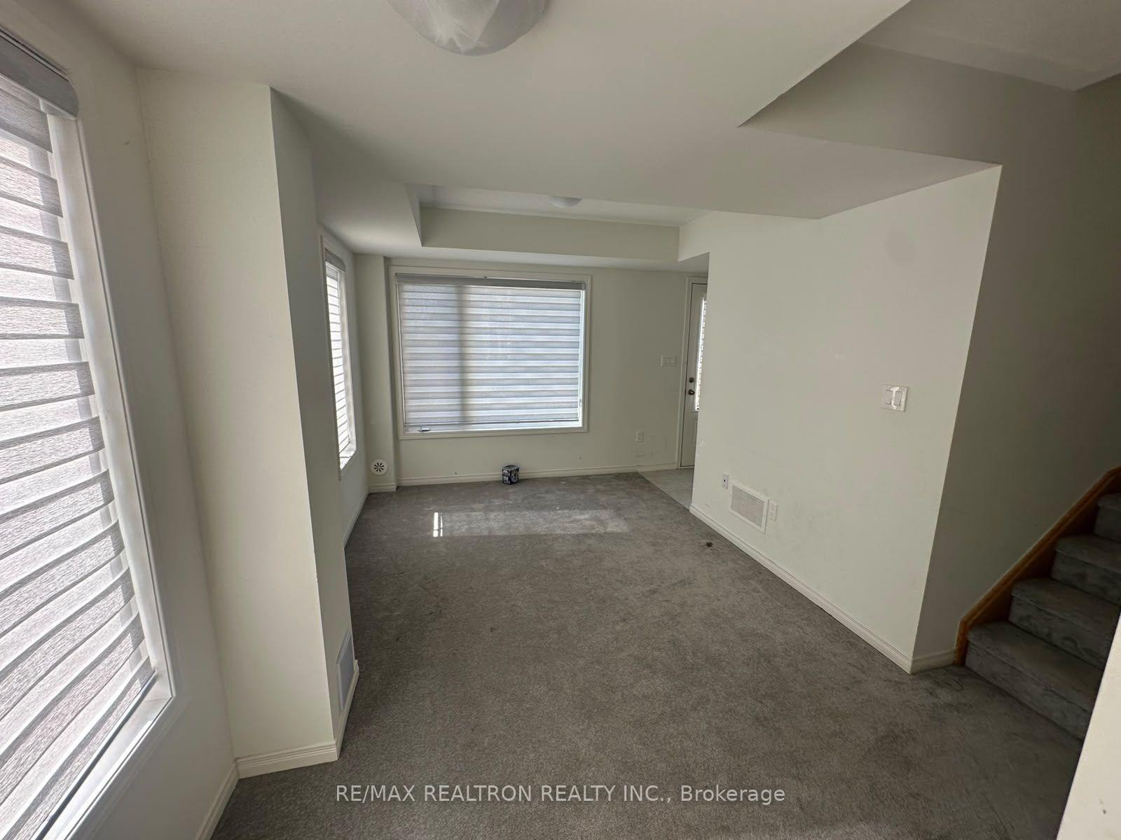 Photo 4 of 1460 Grand Prairie Path, Oshawa, Taunton — HOMEH