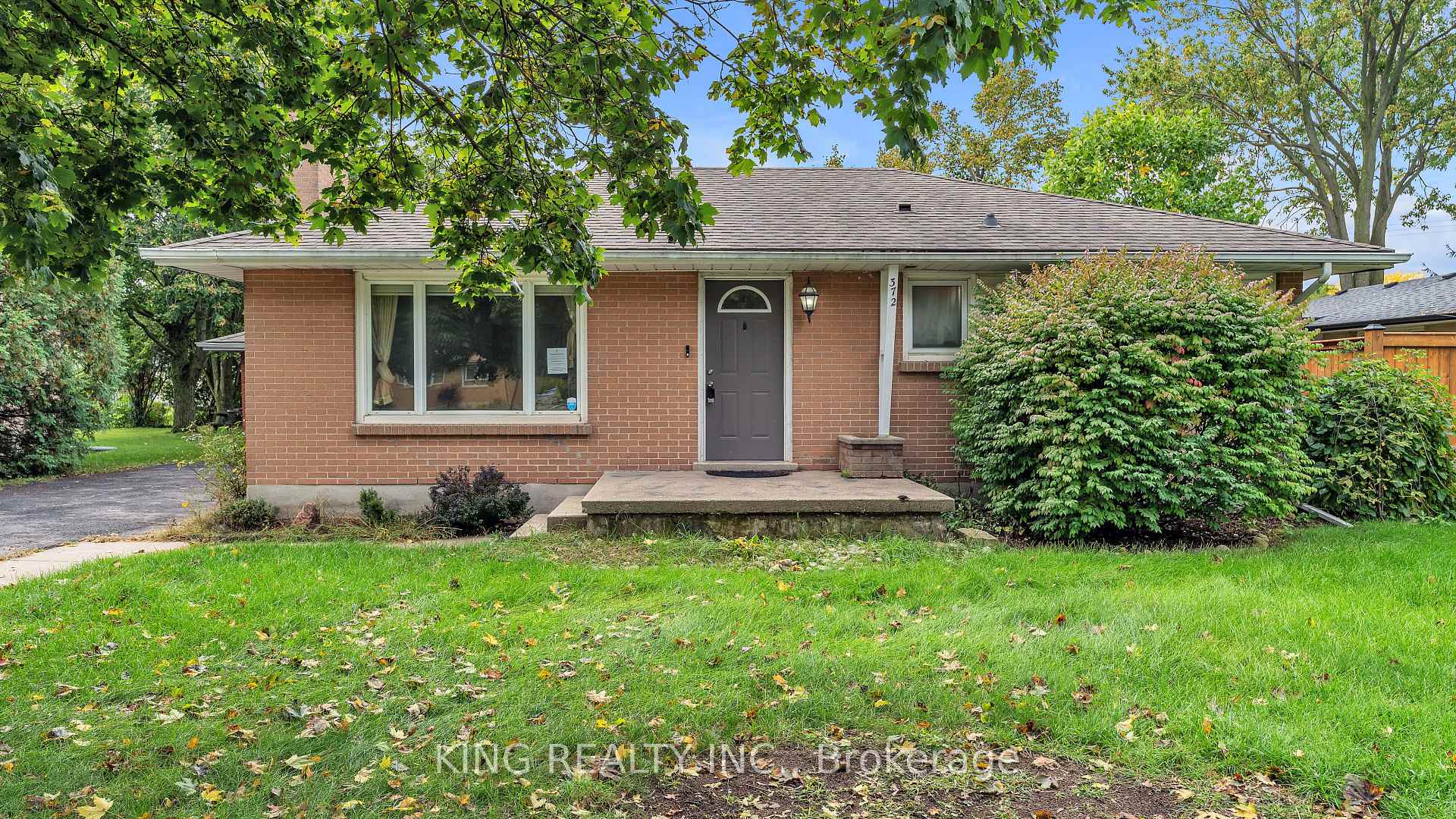 Photo of 372 Adelaide Street