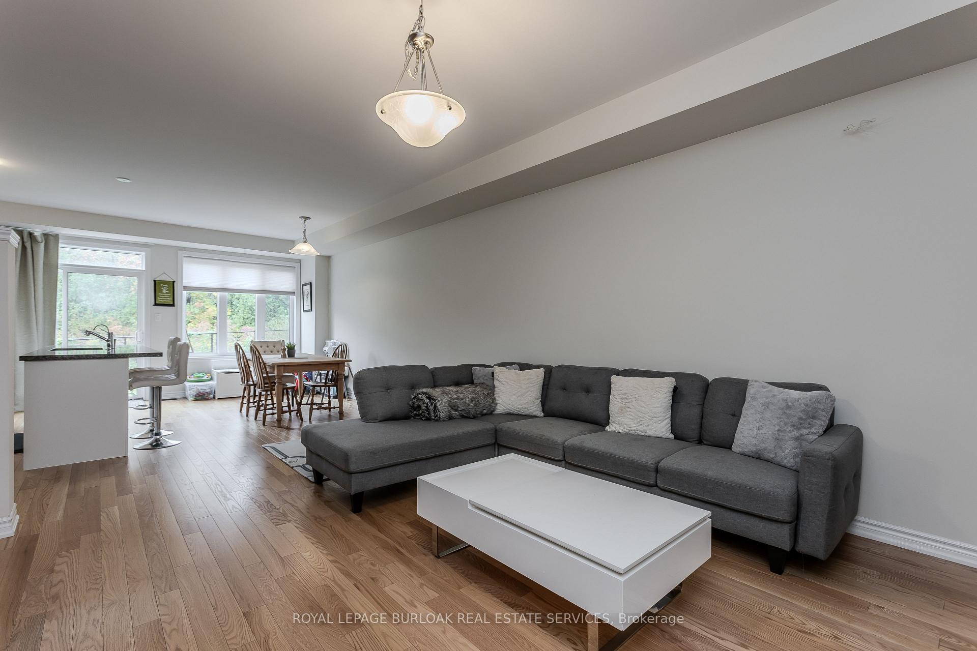 Photo 9 of 1358 Almonte Drive, Burlington, Tyandaga — HOMEH