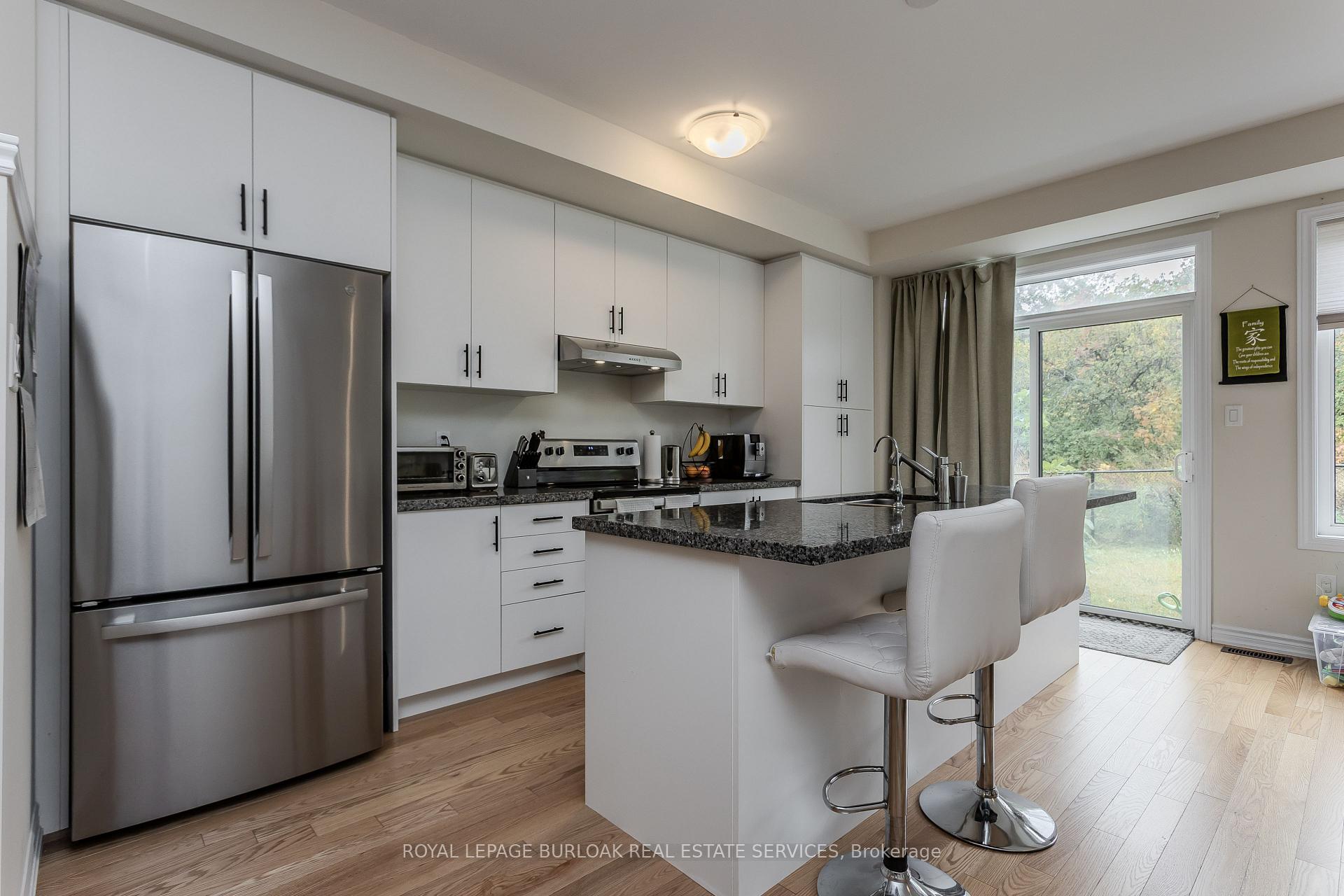 Photo 13 of 1358 Almonte Drive, Burlington, Tyandaga — HOMEH