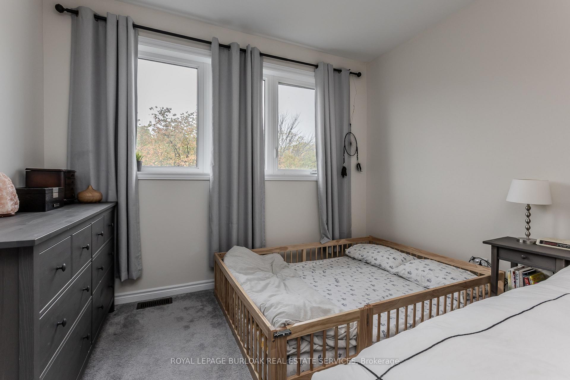 Photo 23 of 1358 Almonte Drive, Burlington, Tyandaga — HOMEH