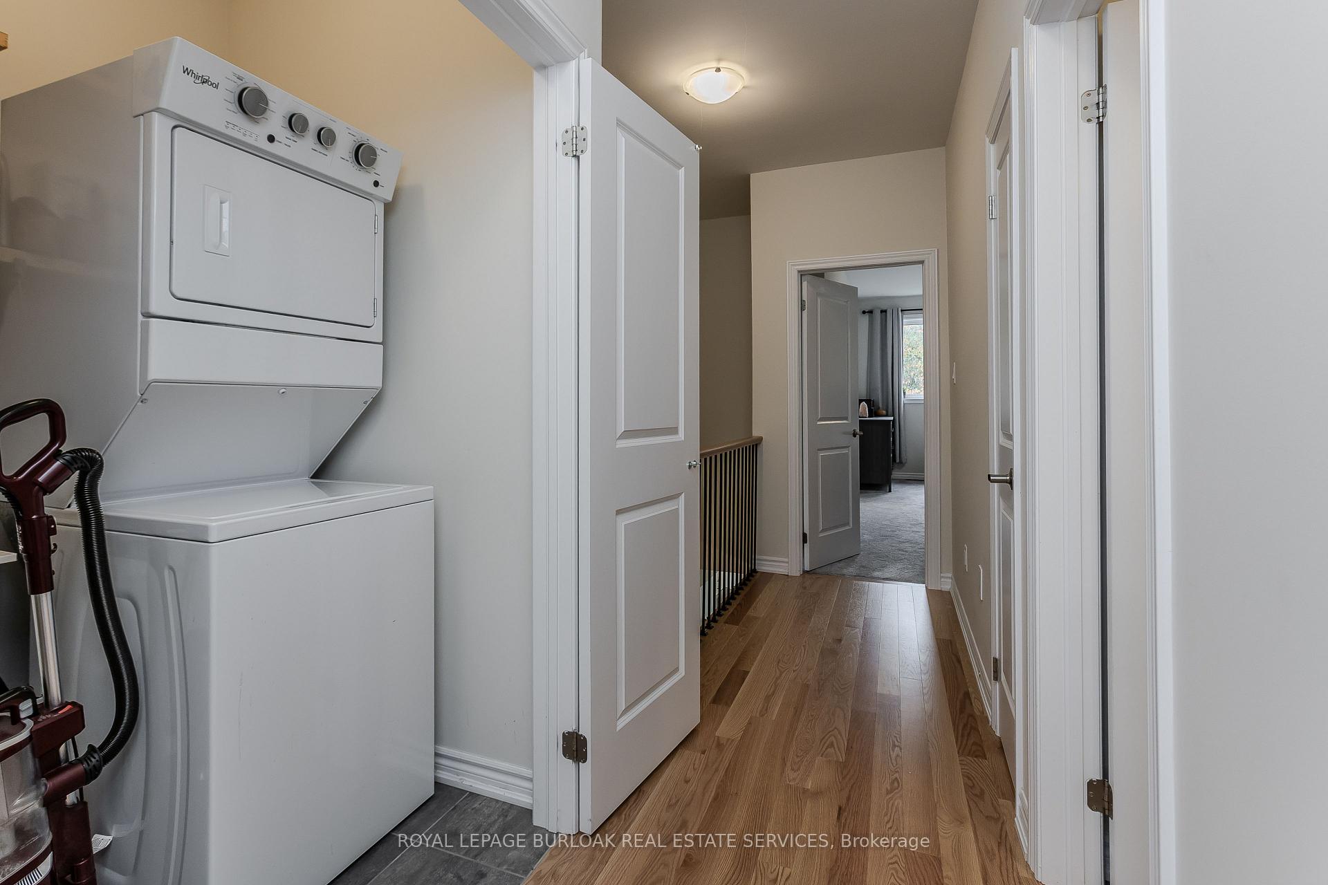 Photo 26 of 1358 Almonte Drive, Burlington, Tyandaga — HOMEH