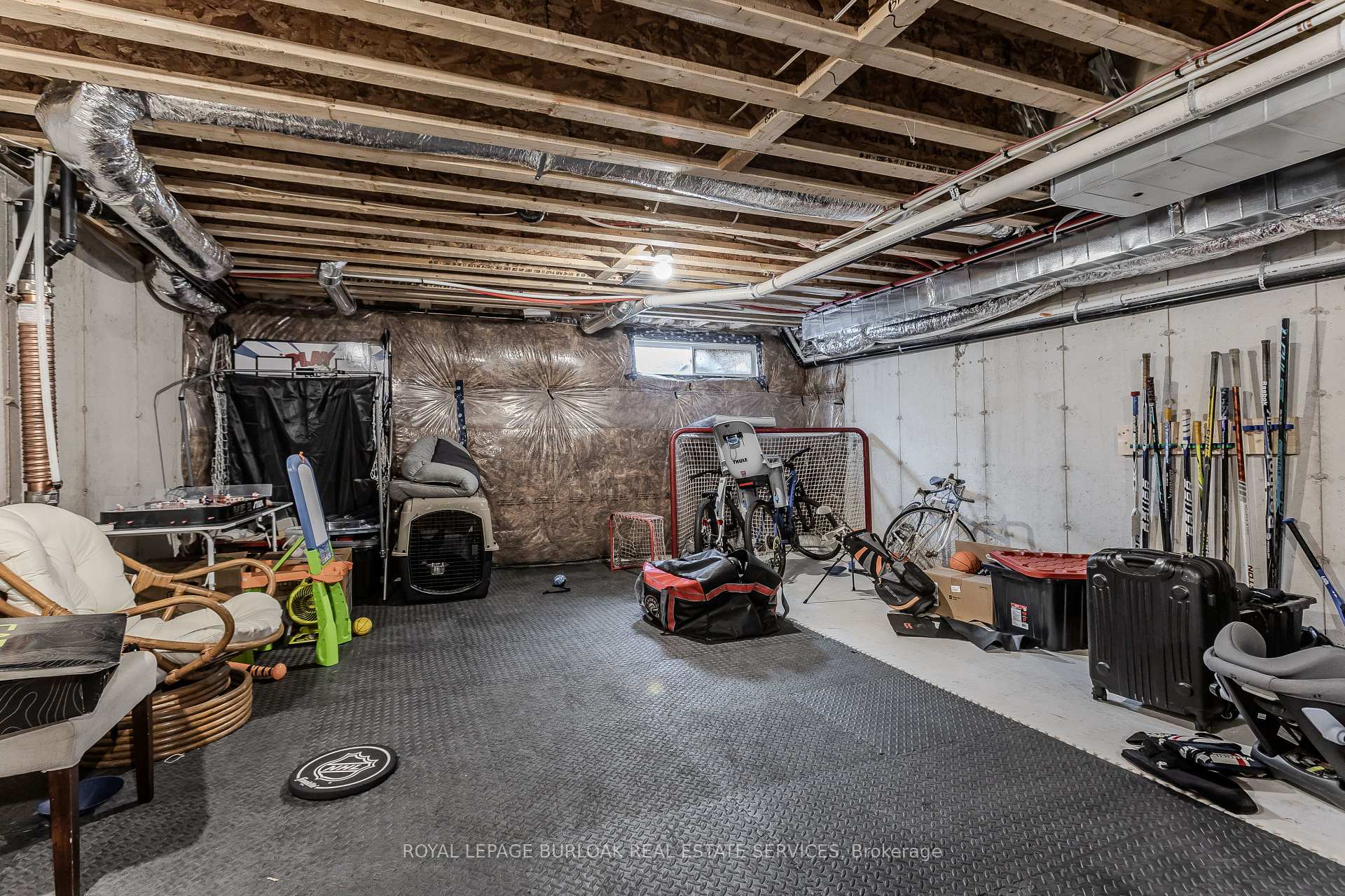 Photo 35 of 1358 Almonte Drive, Burlington, Tyandaga — HOMEH