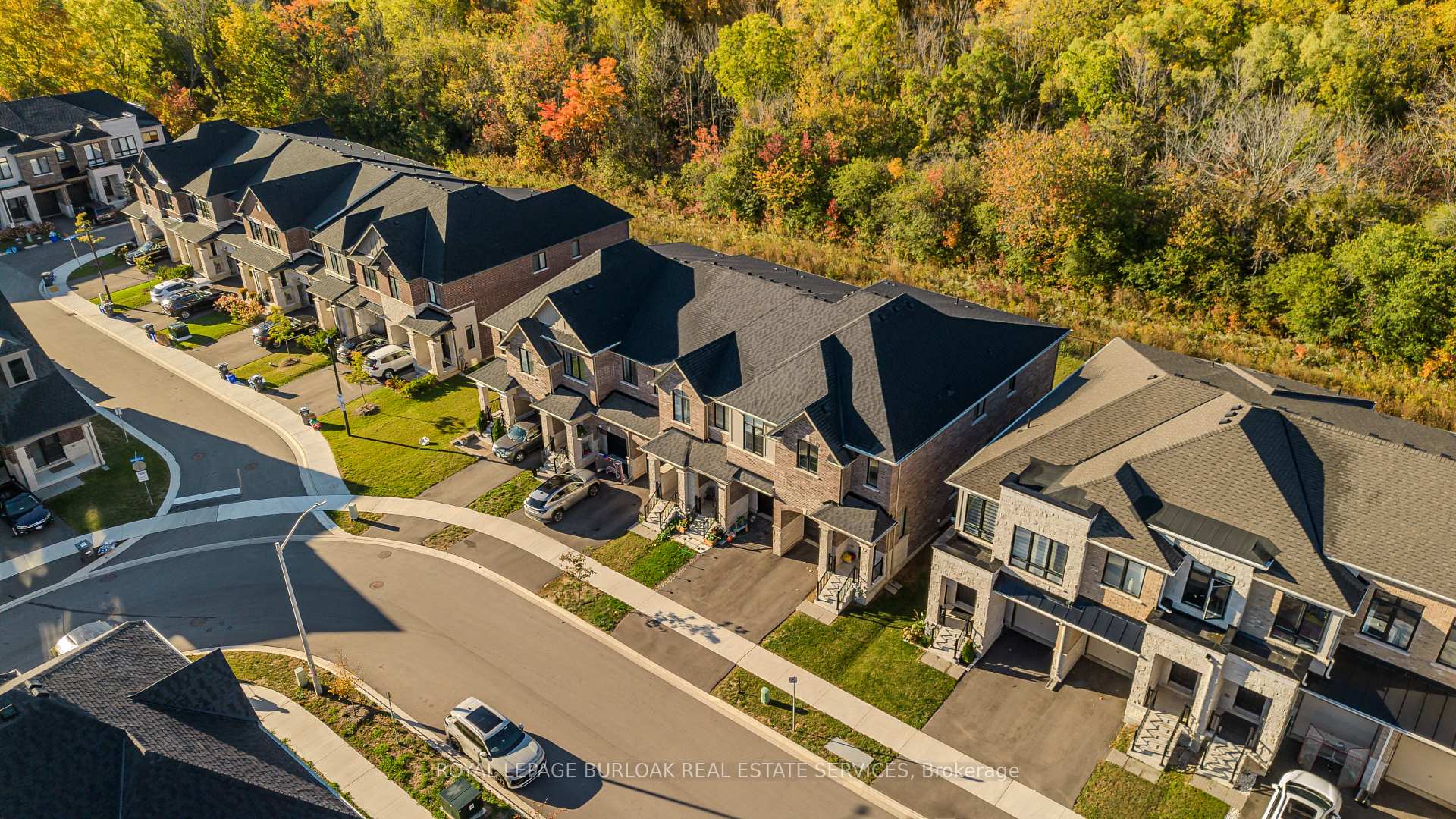 Photo 41 of 1358 Almonte Drive, Burlington, Tyandaga — HOMEH