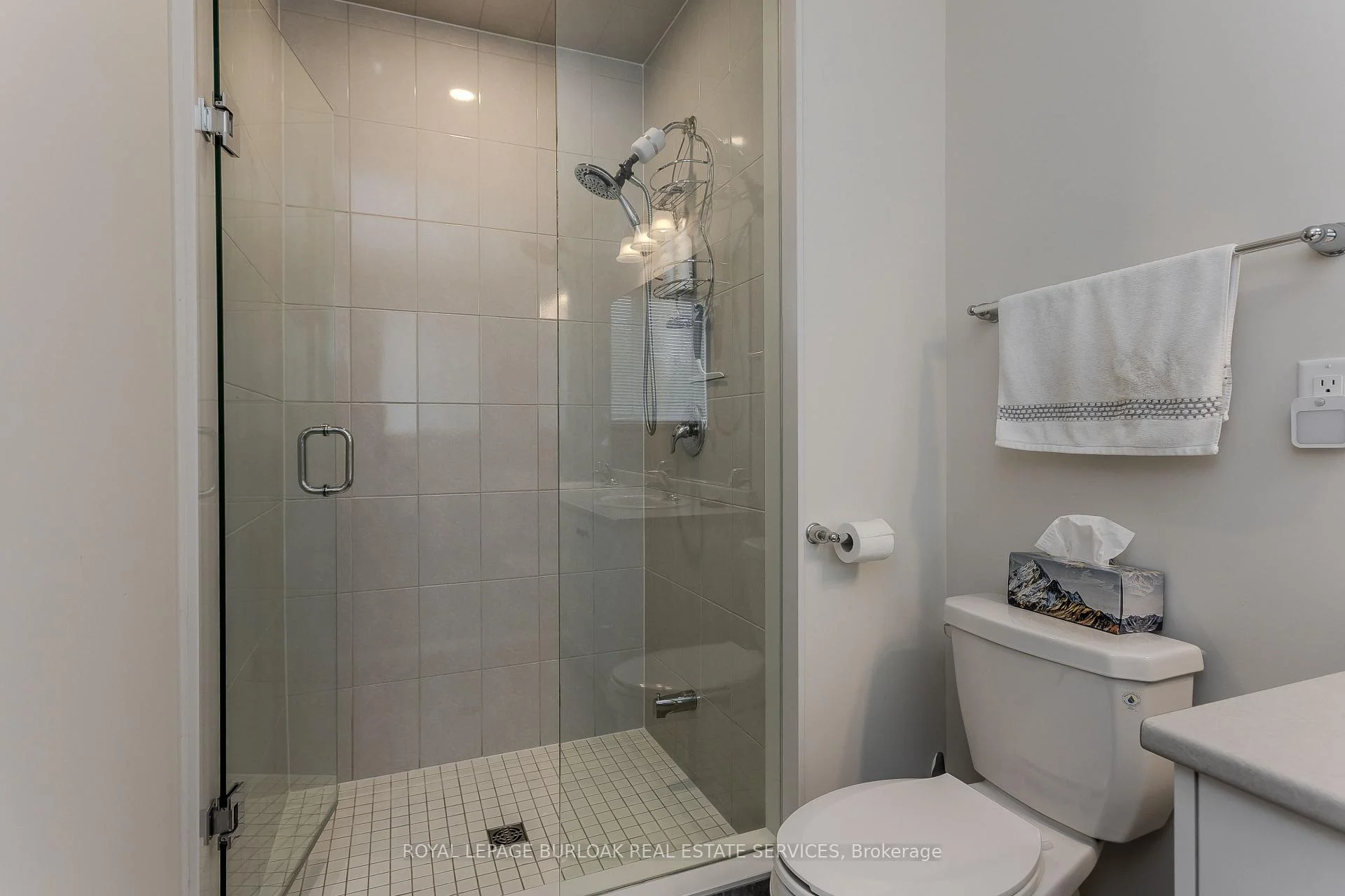Photo 29 of 1358 Almonte Drive, Burlington, Tyandaga — HOMEH