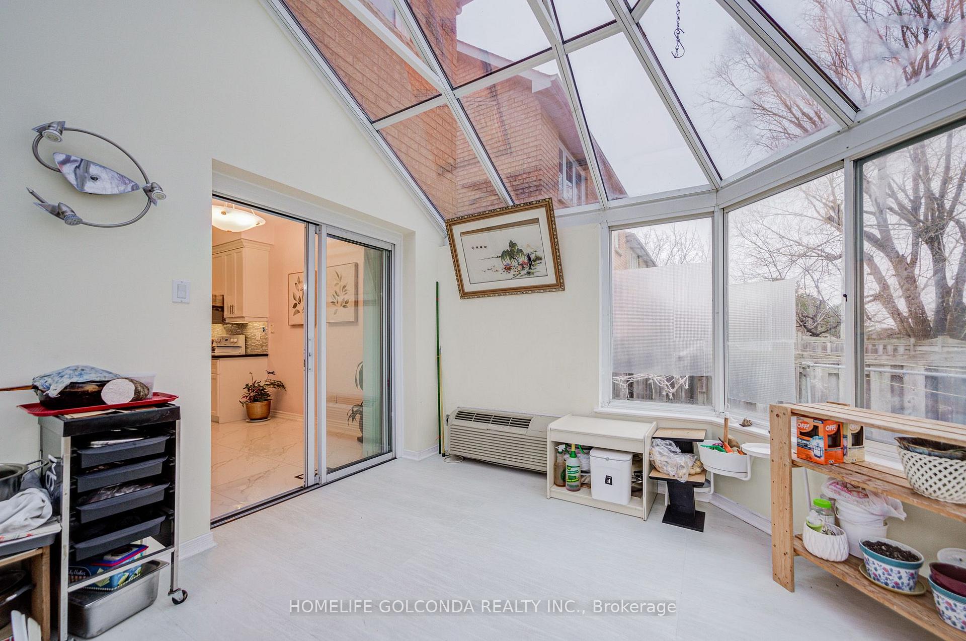 Photo 17 of 25 Eastpine Drive, Markham, Milliken Mills West — HOMEH
