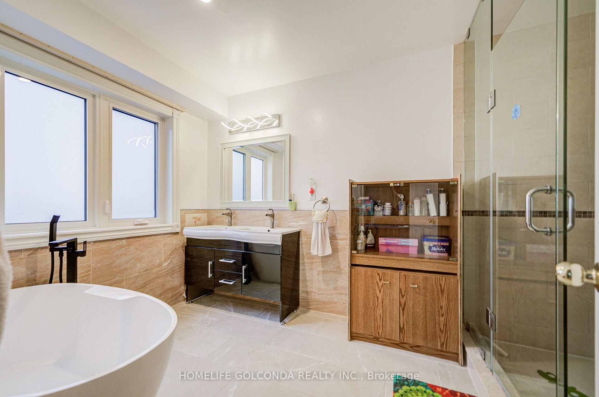 Photo 23 of 25 Eastpine Drive, Markham, Milliken Mills West — HOMEH