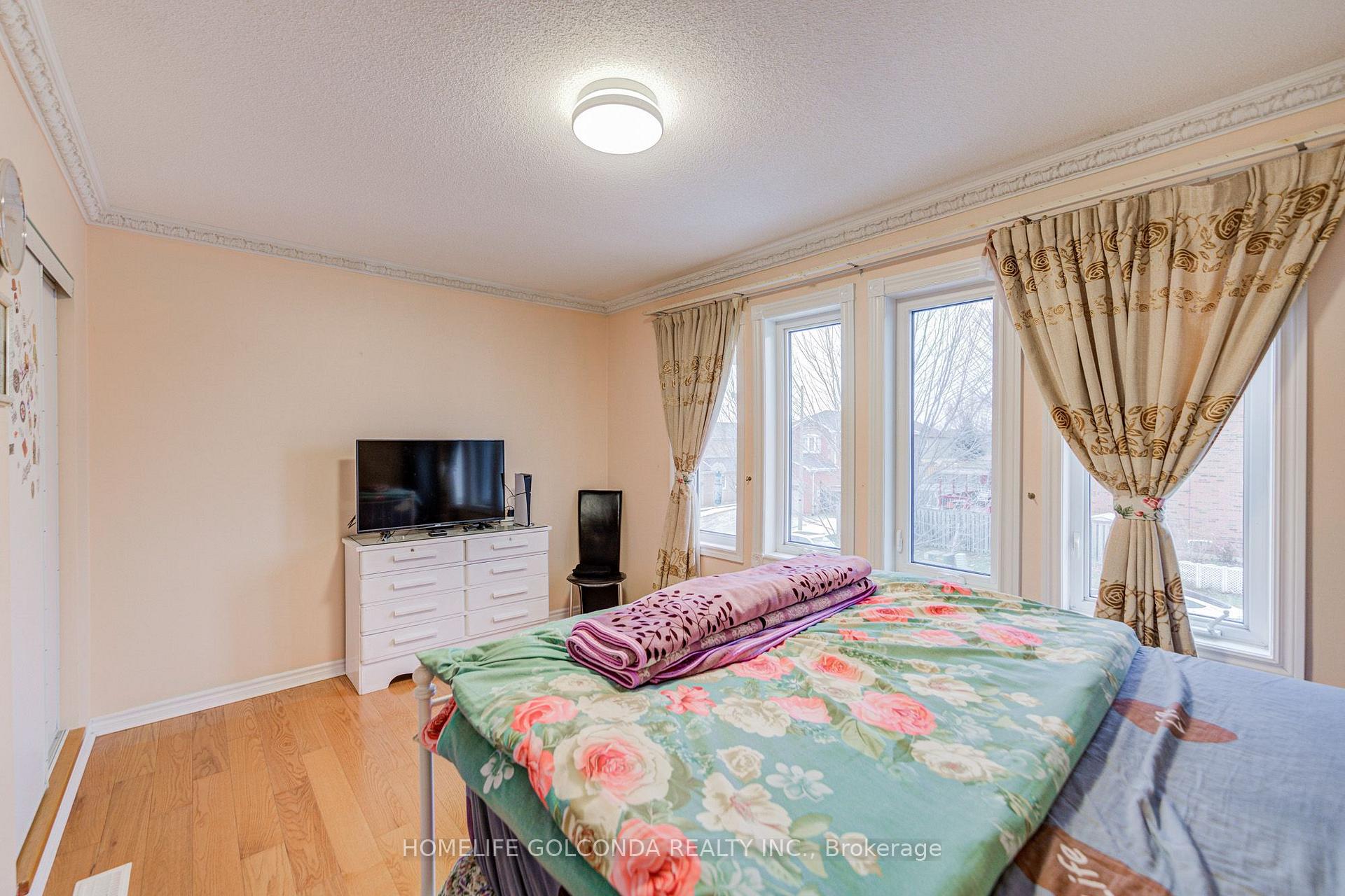 Photo 27 of 25 Eastpine Drive, Markham, Milliken Mills West — HOMEH