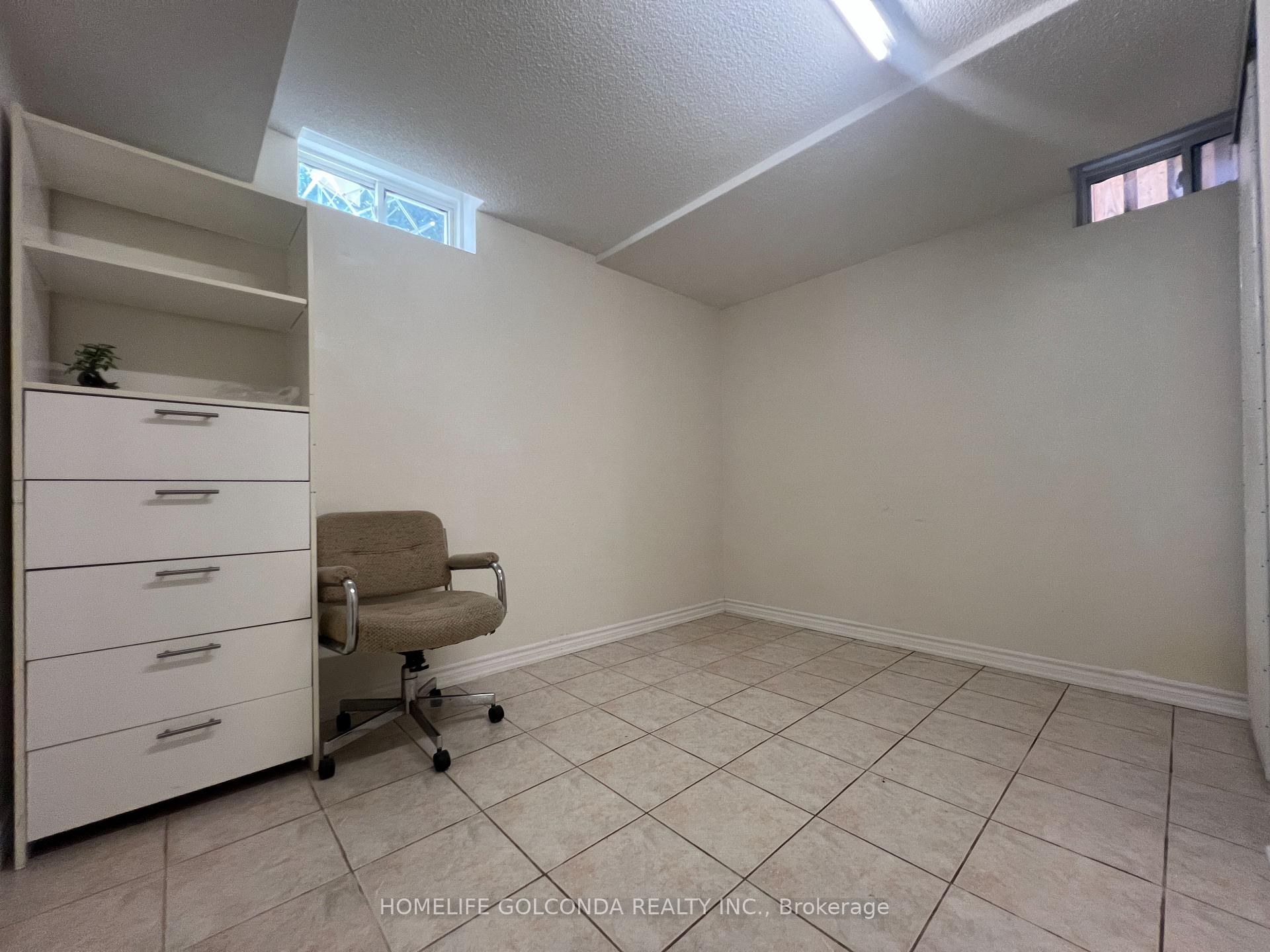 Photo 36 of 25 Eastpine Drive, Markham, Milliken Mills West — HOMEH