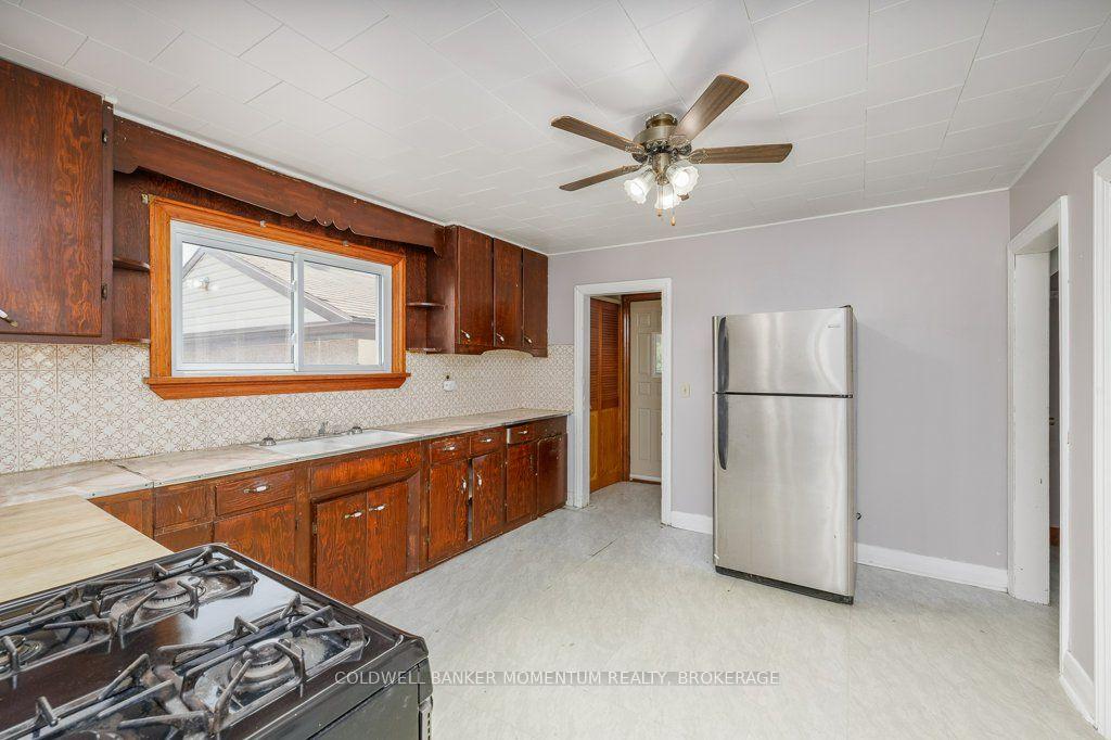Photo 11 of 18 Pietz Avenue, Welland, Broadway — HOMEH