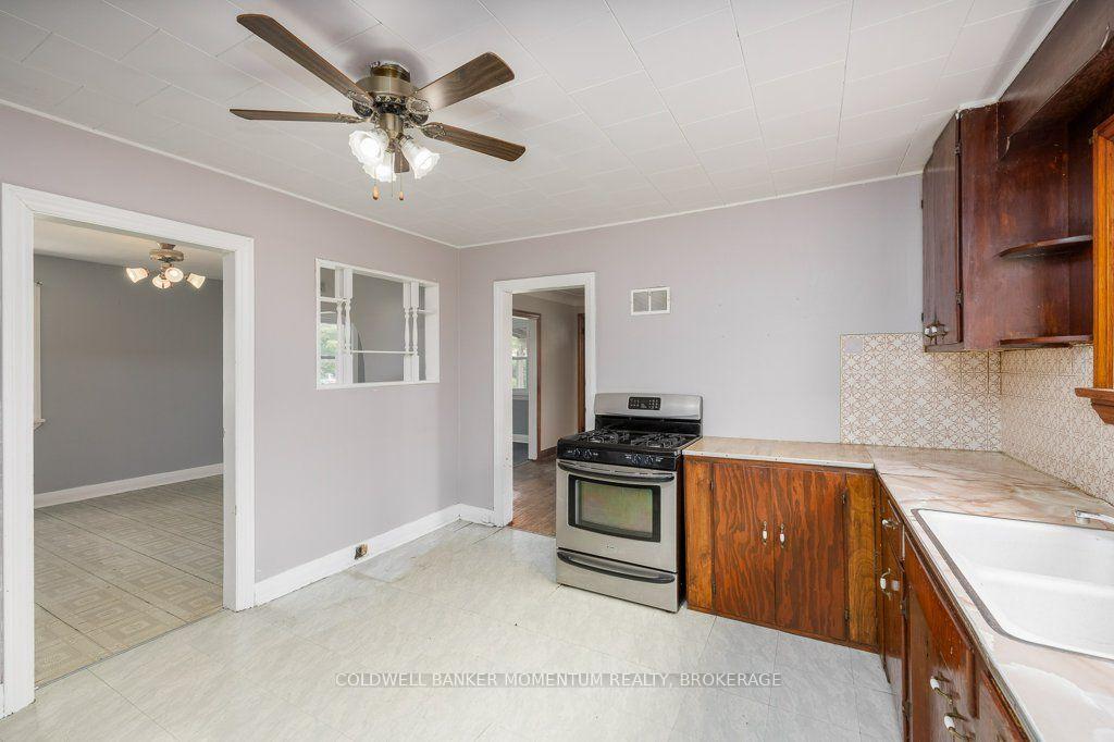 Photo 12 of 18 Pietz Avenue, Welland, Broadway — HOMEH