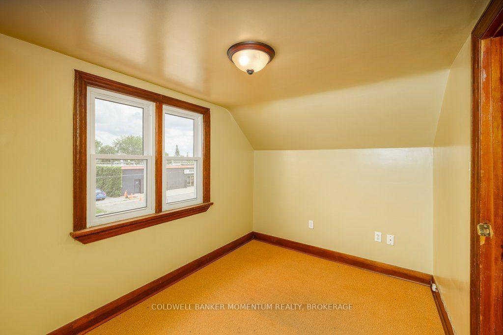 Photo 15 of 18 Pietz Avenue, Welland, Broadway — HOMEH