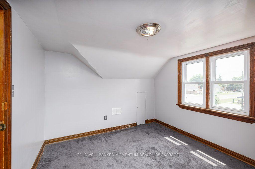 Photo 16 of 18 Pietz Avenue, Welland, Broadway — HOMEH