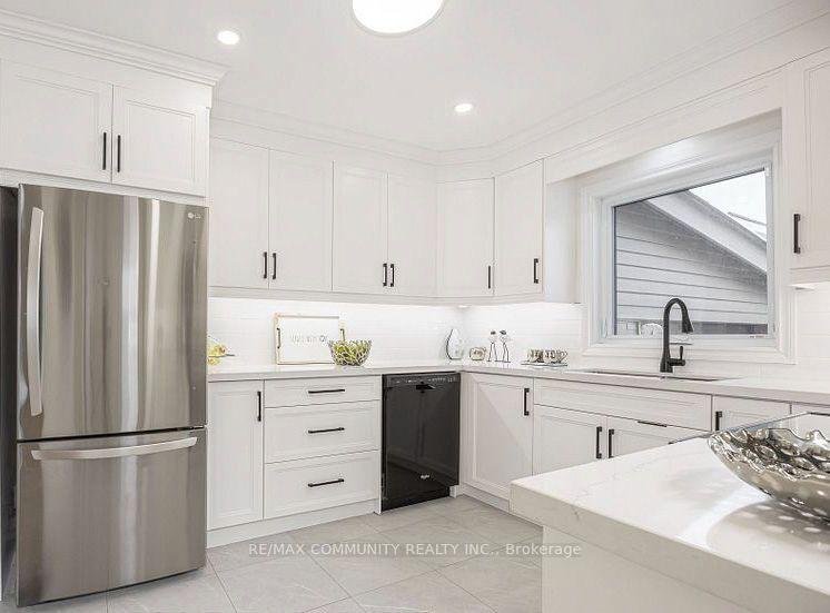 Photo 9 of 44 Falaise Road, Scarborough, West Hill — HOMEH