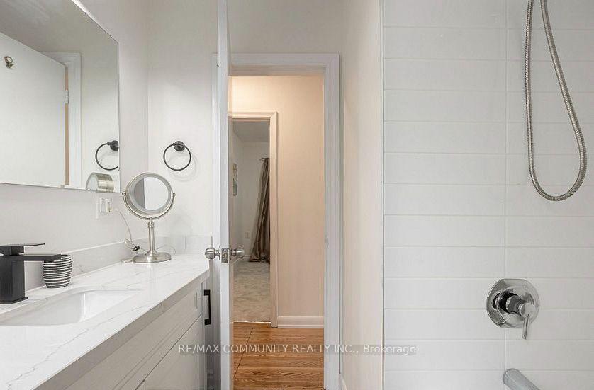 Photo 10 of 44 Falaise Road, Scarborough, West Hill — HOMEH