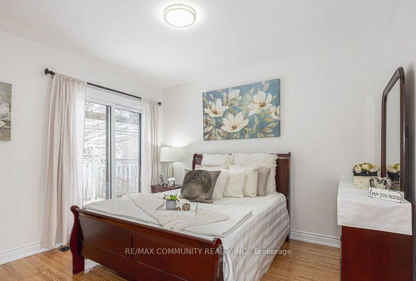 Photo 12 of 44 Falaise Road, Scarborough, West Hill — HOMEH