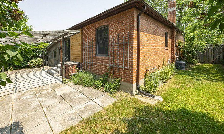 Photo 15 of 44 Falaise Road, Scarborough, West Hill — HOMEH