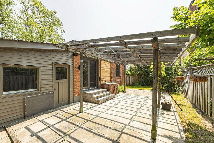 Photo 17 of 44 Falaise Road, Scarborough, West Hill — HOMEH