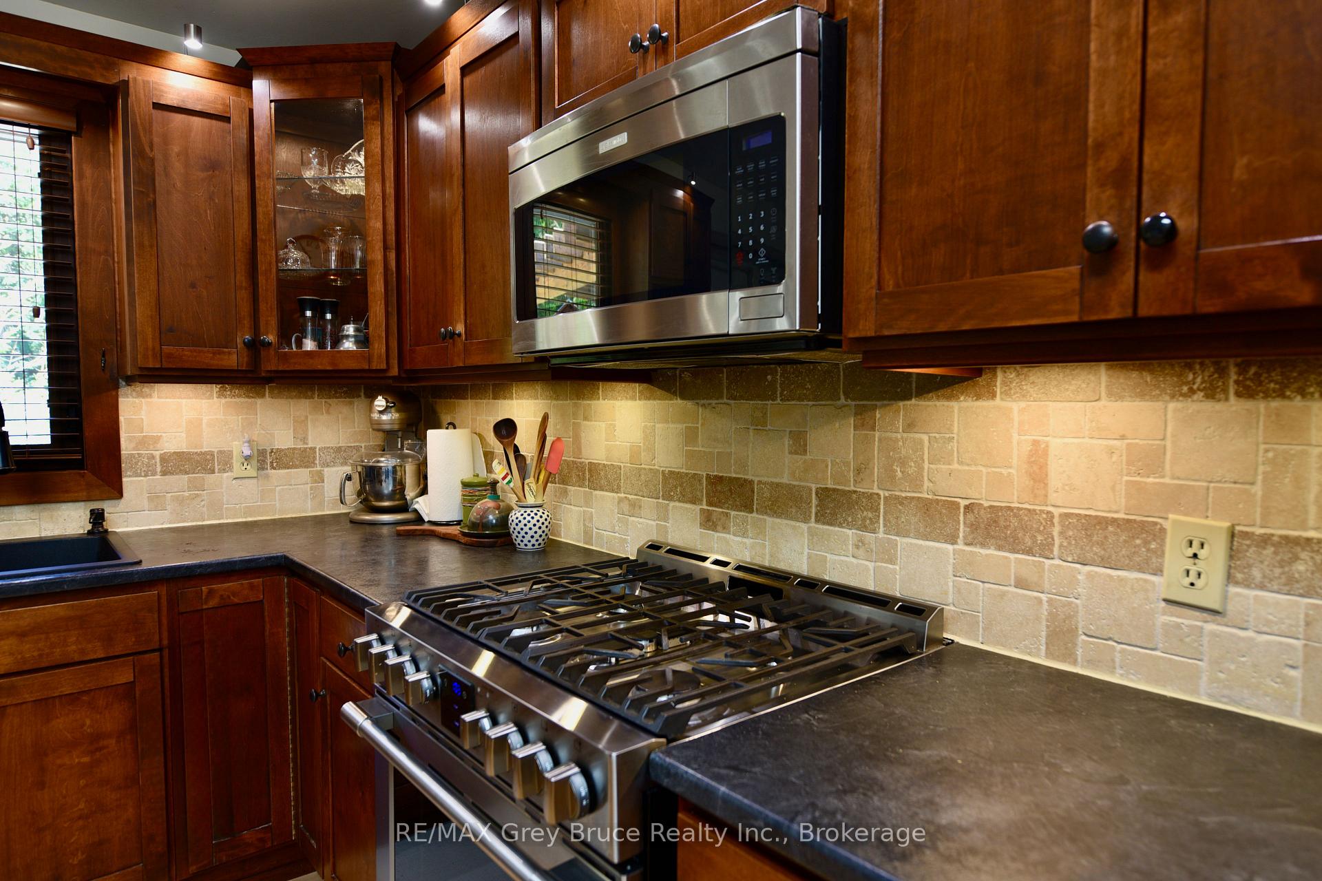 Photo 26 of 54 Carter Road, Northern Bruce Peninsula — HOMEH