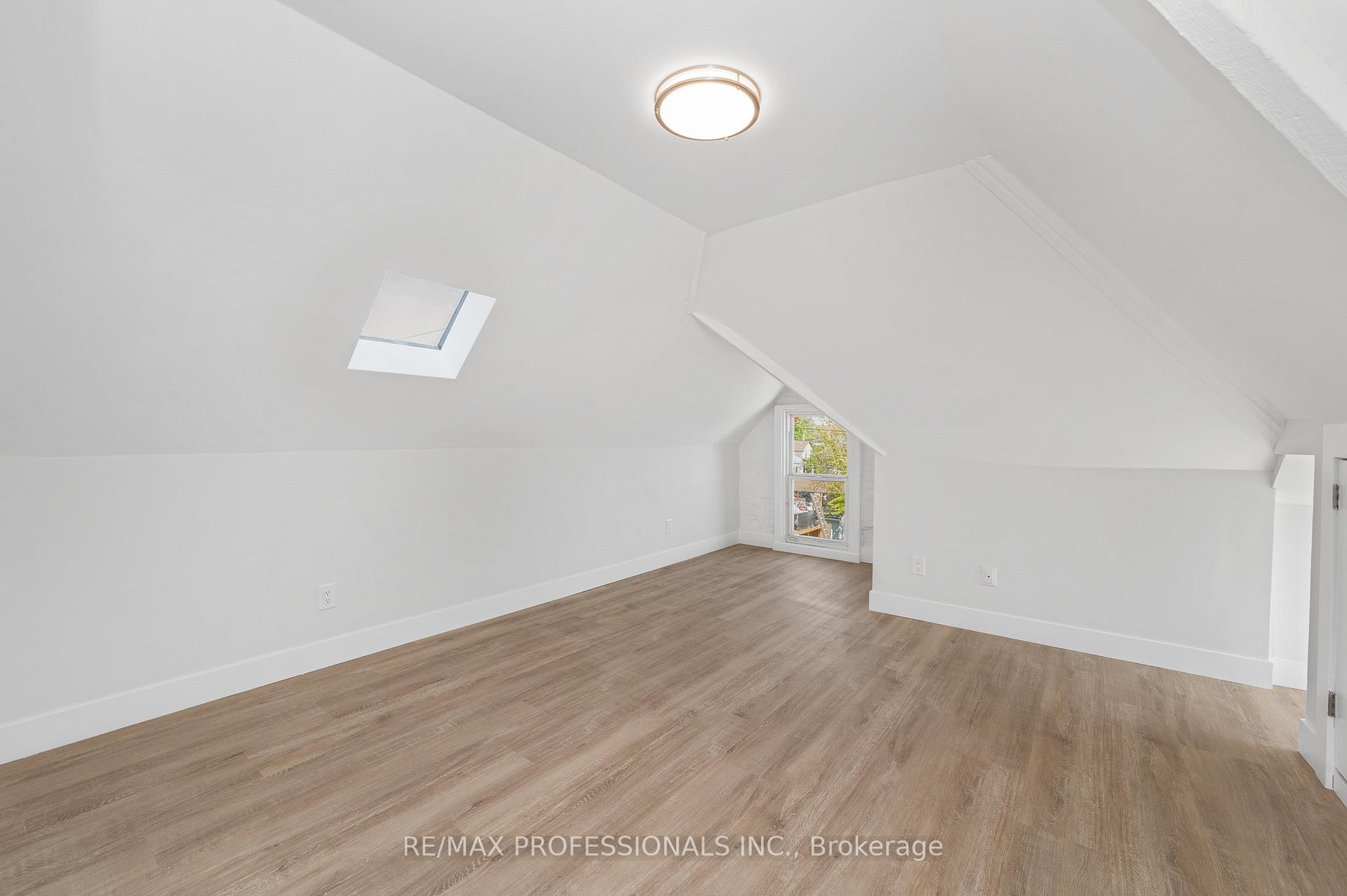 Photo 6 of Unit #3, 388 Wilson Street, Hamilton, Landsdale — HOMEH