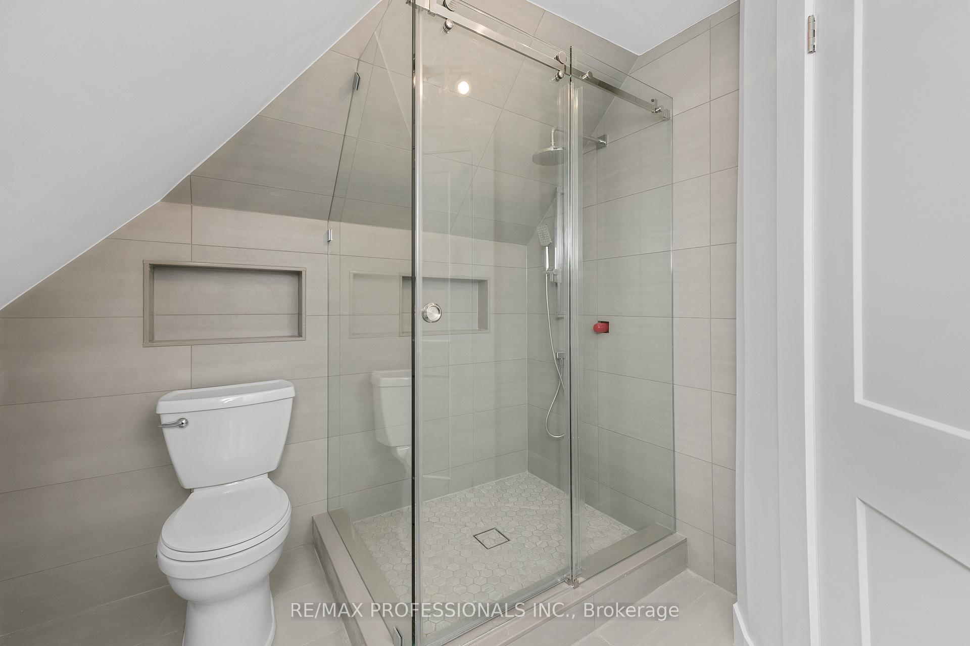 Photo 8 of Unit #3, 388 Wilson Street, Hamilton, Landsdale — HOMEH