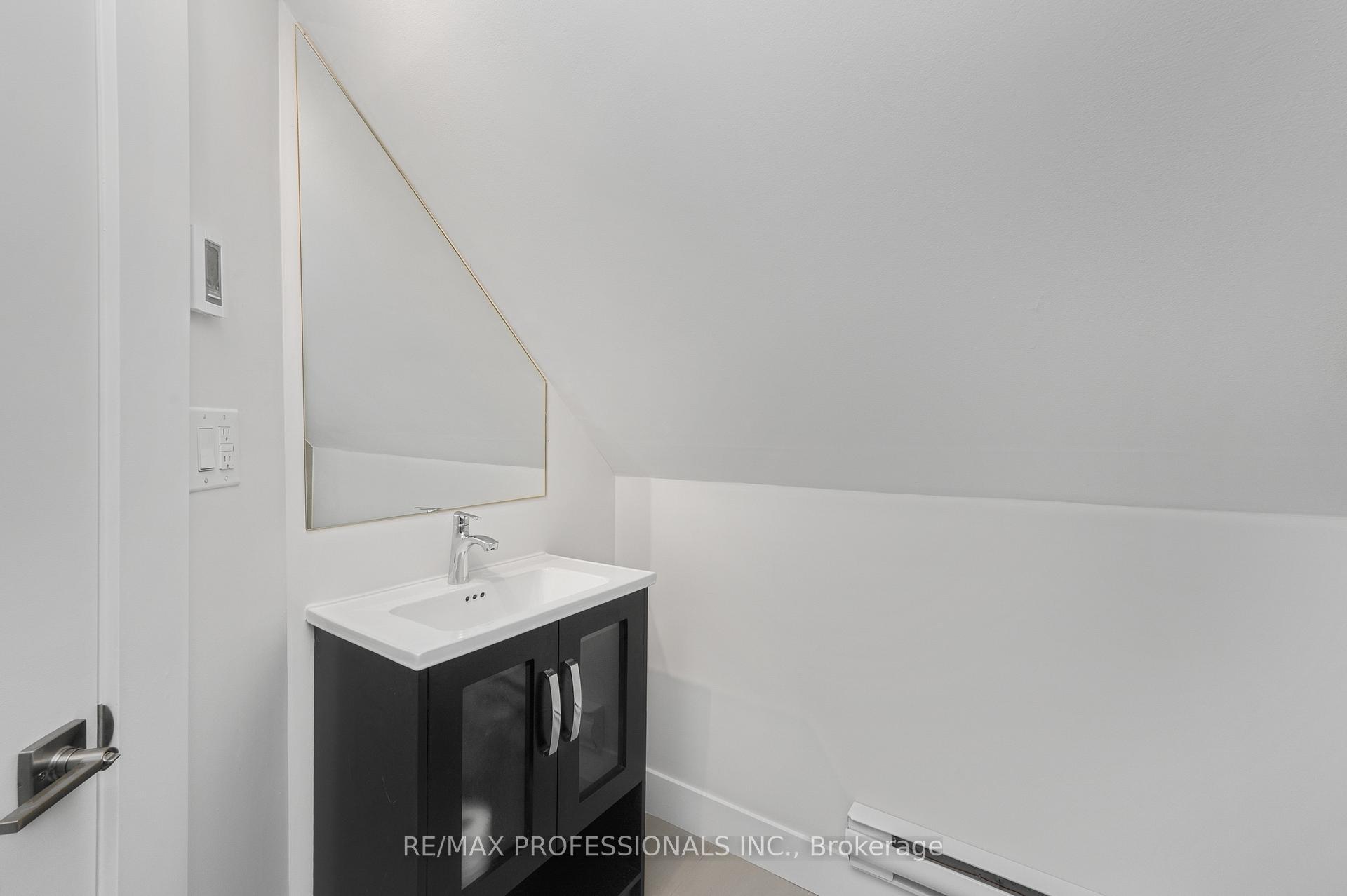 Photo 9 of Unit #3, 388 Wilson Street, Hamilton, Landsdale — HOMEH